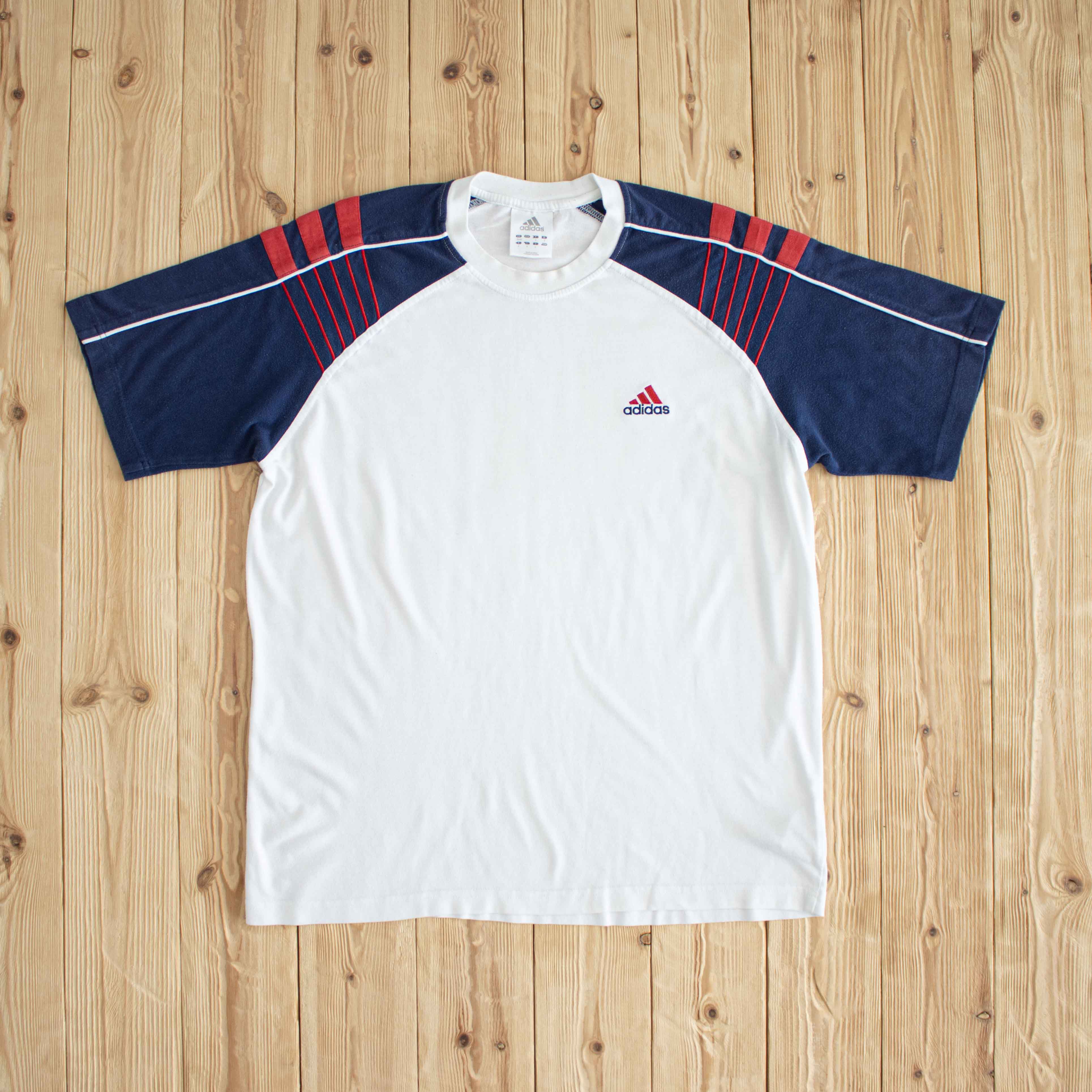 (M) Adidas Vintage Essential Embroidered T-Shirt White