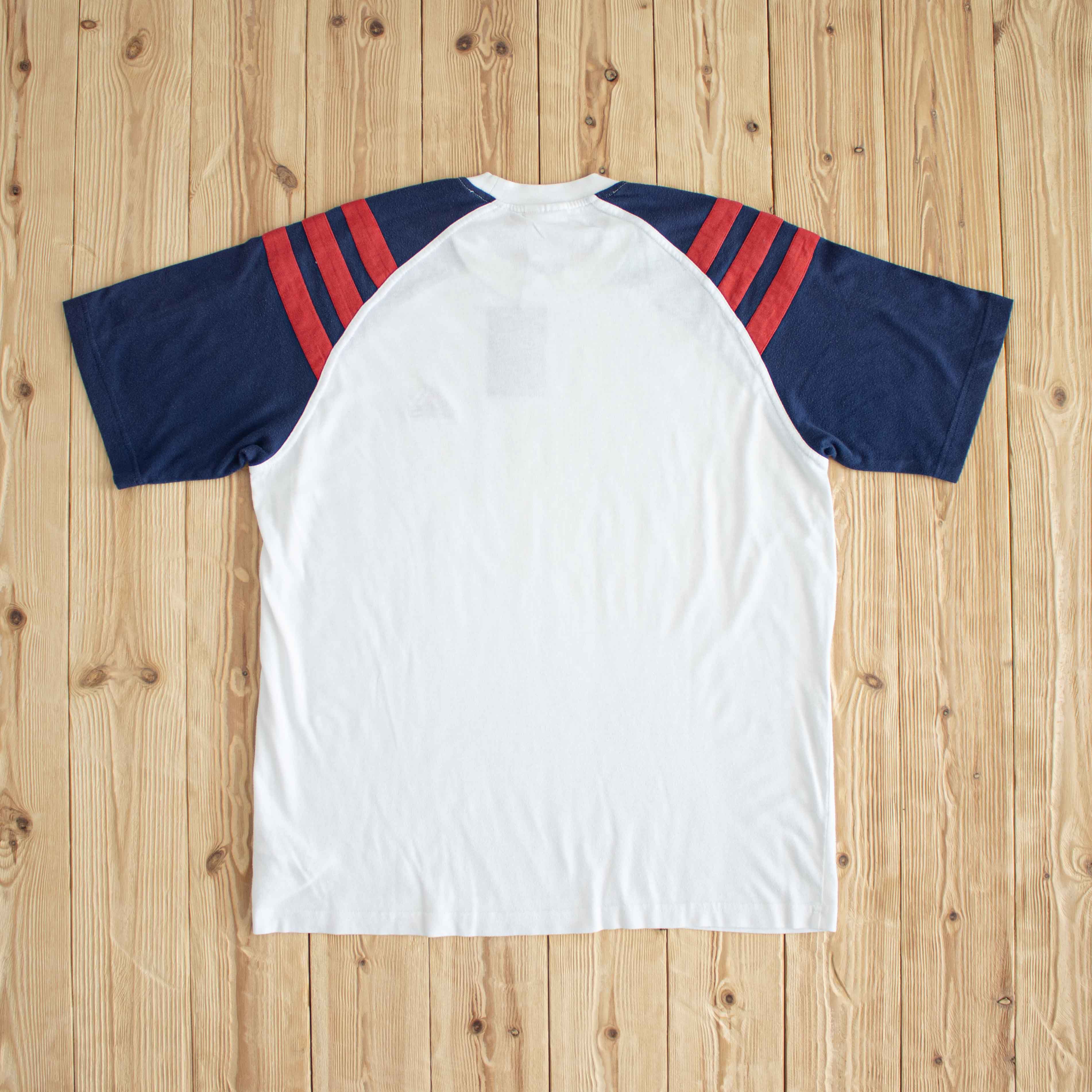 (M) Adidas Vintage Essential Embroidered T-Shirt White