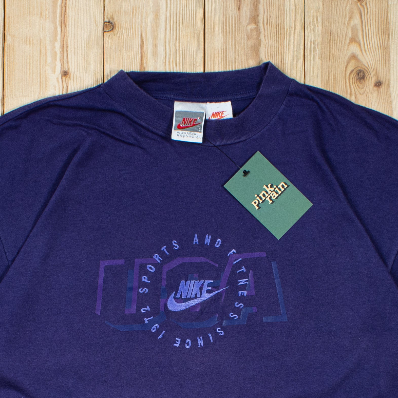 (M) Vintage Nike Sports And Fitness Embroidered T-Shirt