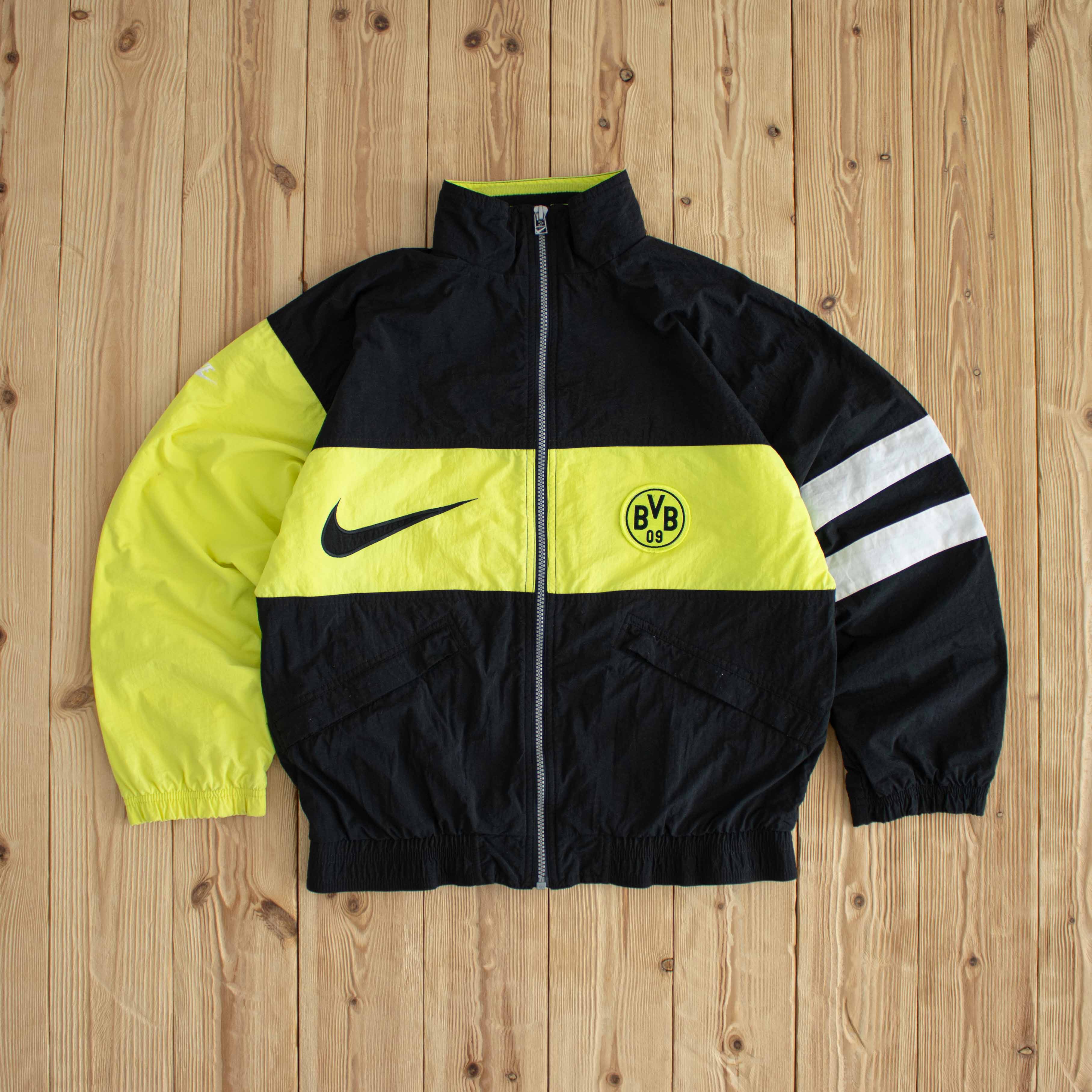 (XS/S) Nike Borussia Dortmund Vintage Embroidered Jacket Black