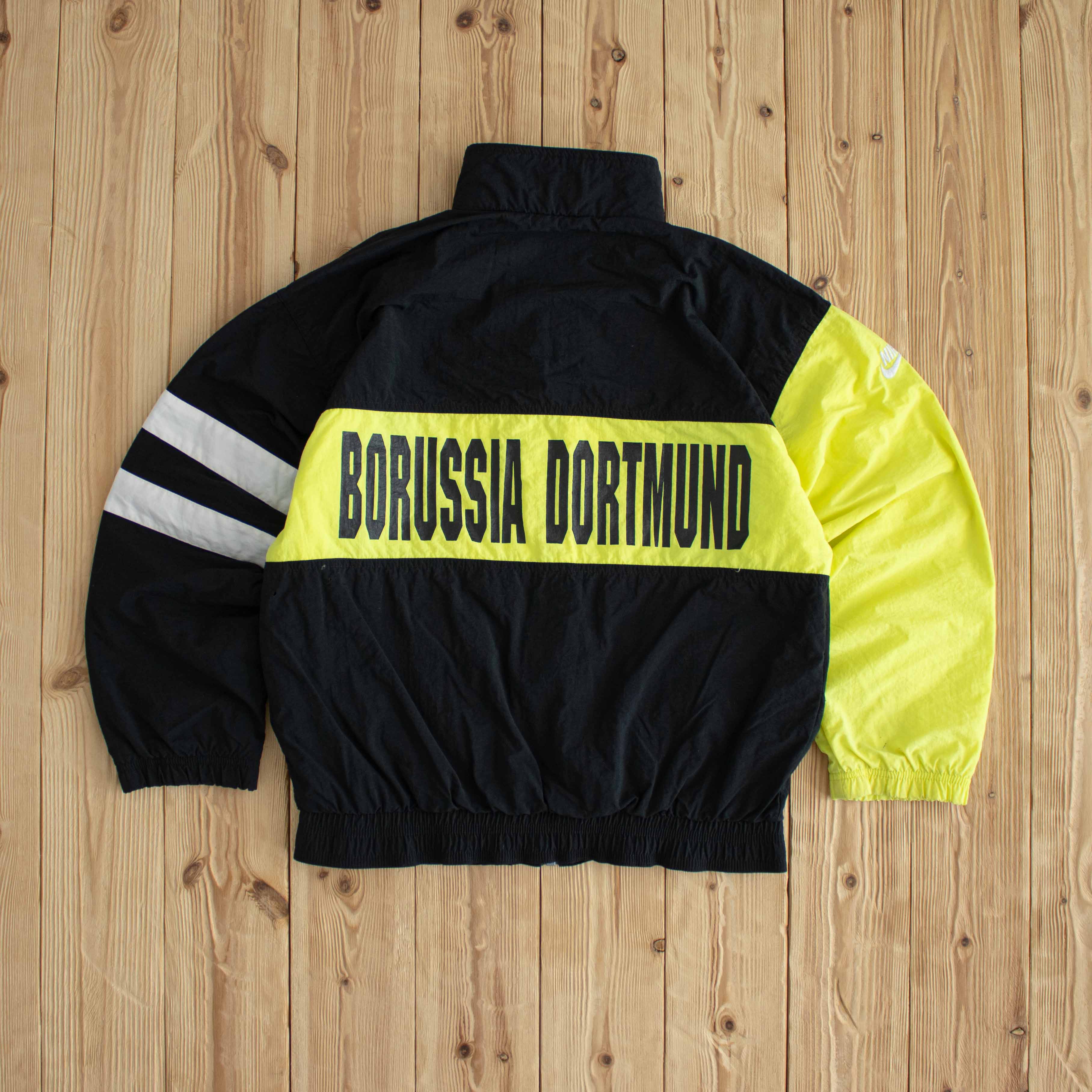 (XS/S) Nike Borussia Dortmund Vintage Embroidered Jacket Black