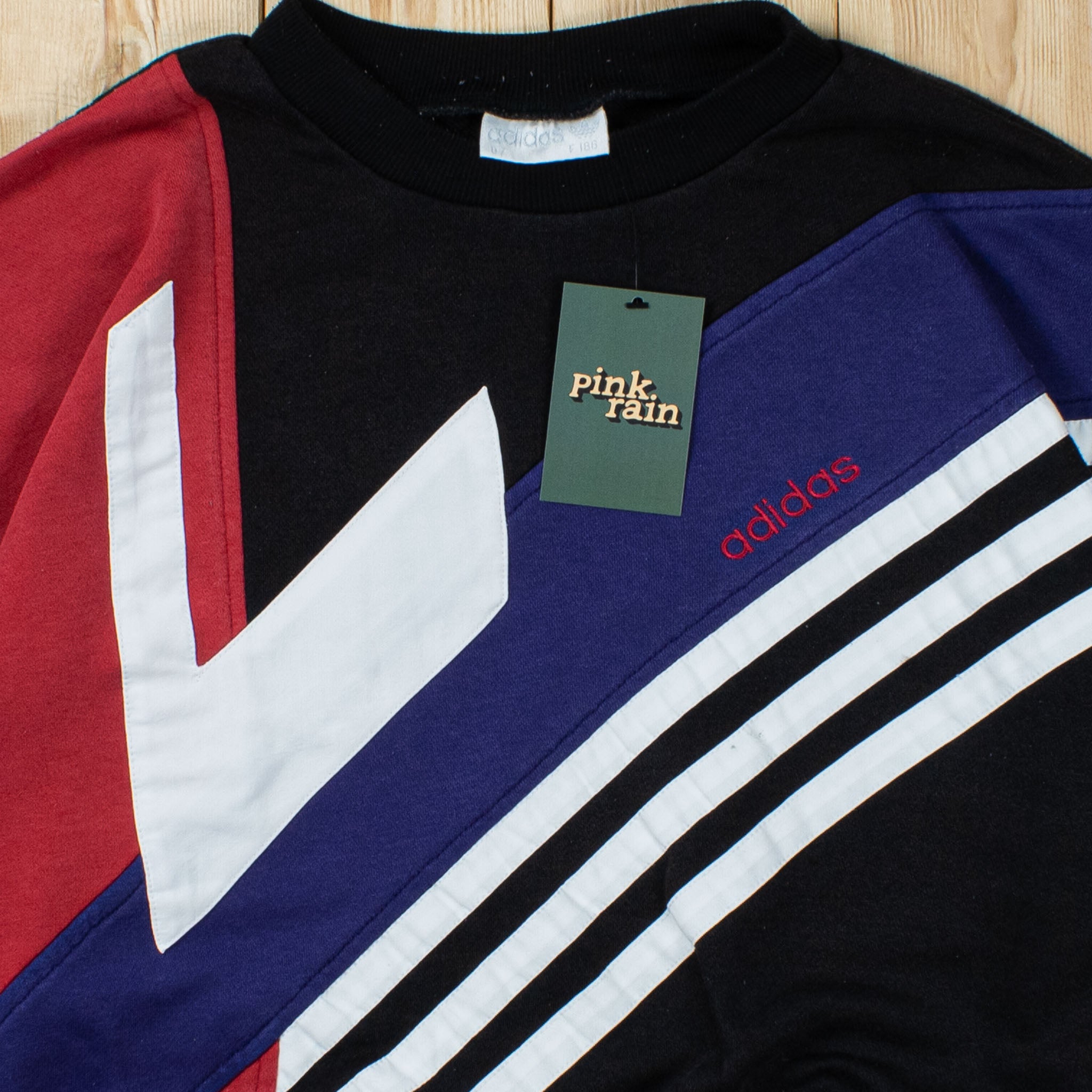 (M) Vintage Adidas Embroidered Sweatshirt