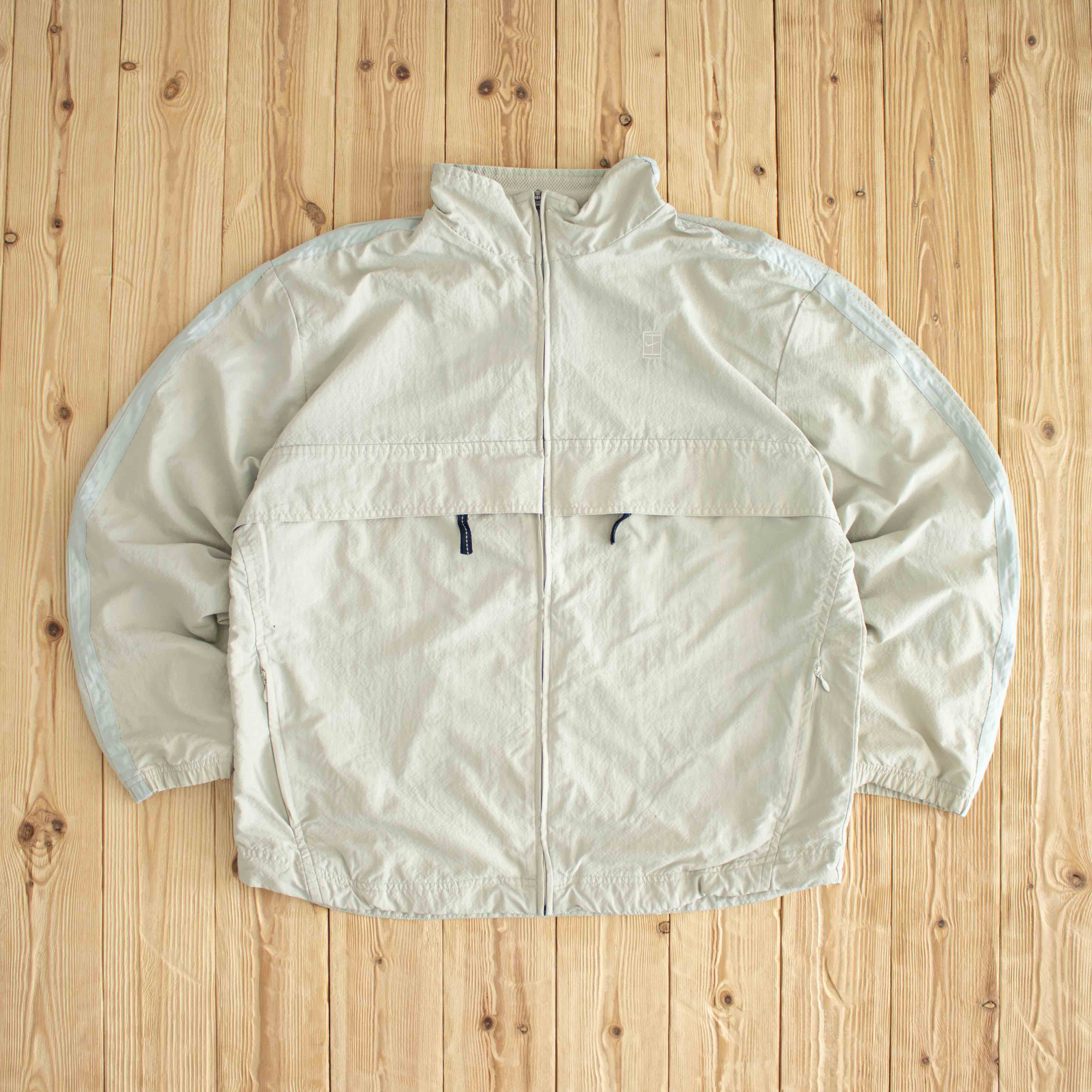 (L) Nike Vintage Essential Embroidered Jacket Beige