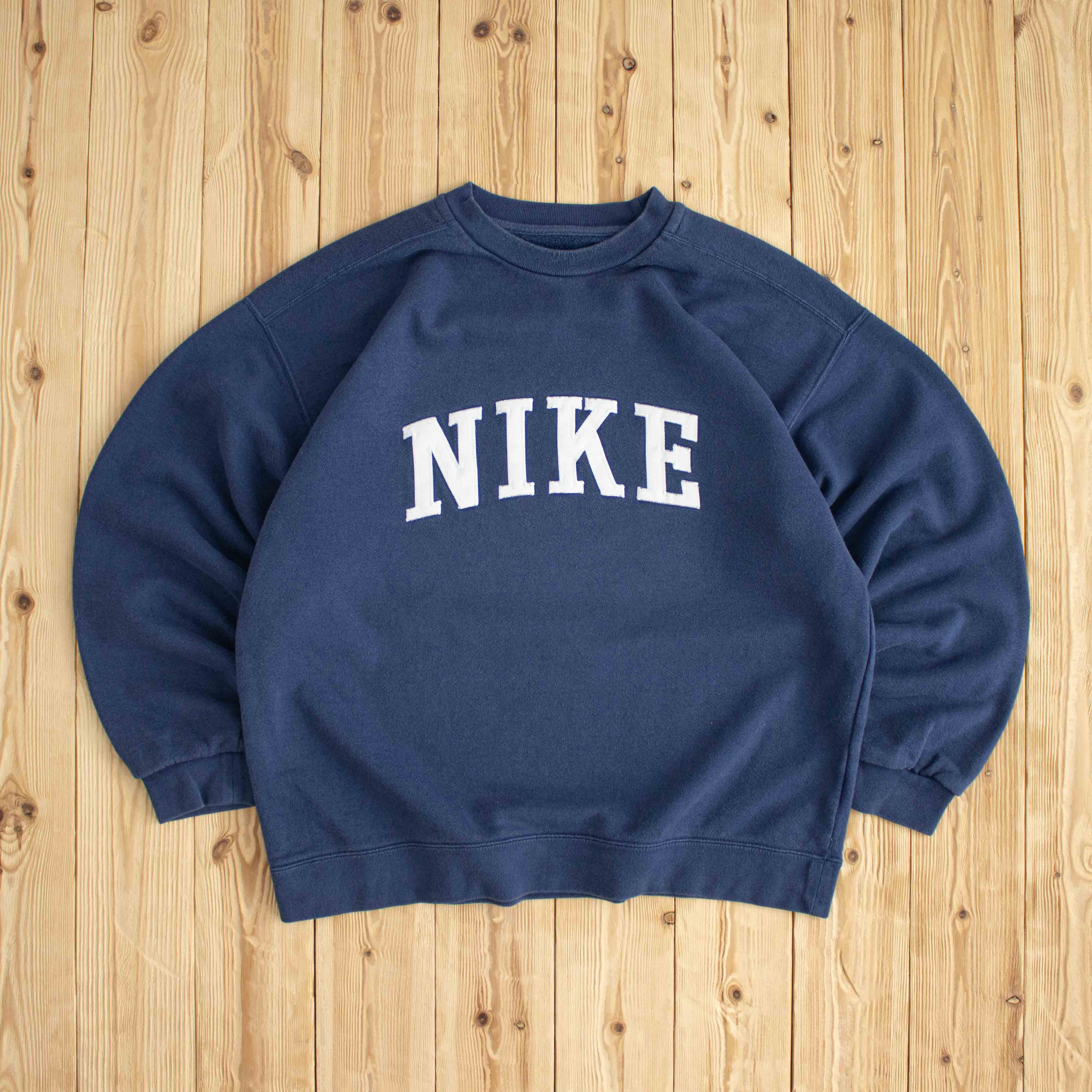 (L) Nike Spell Out Vintage Embroidered Sweatshirt Blue