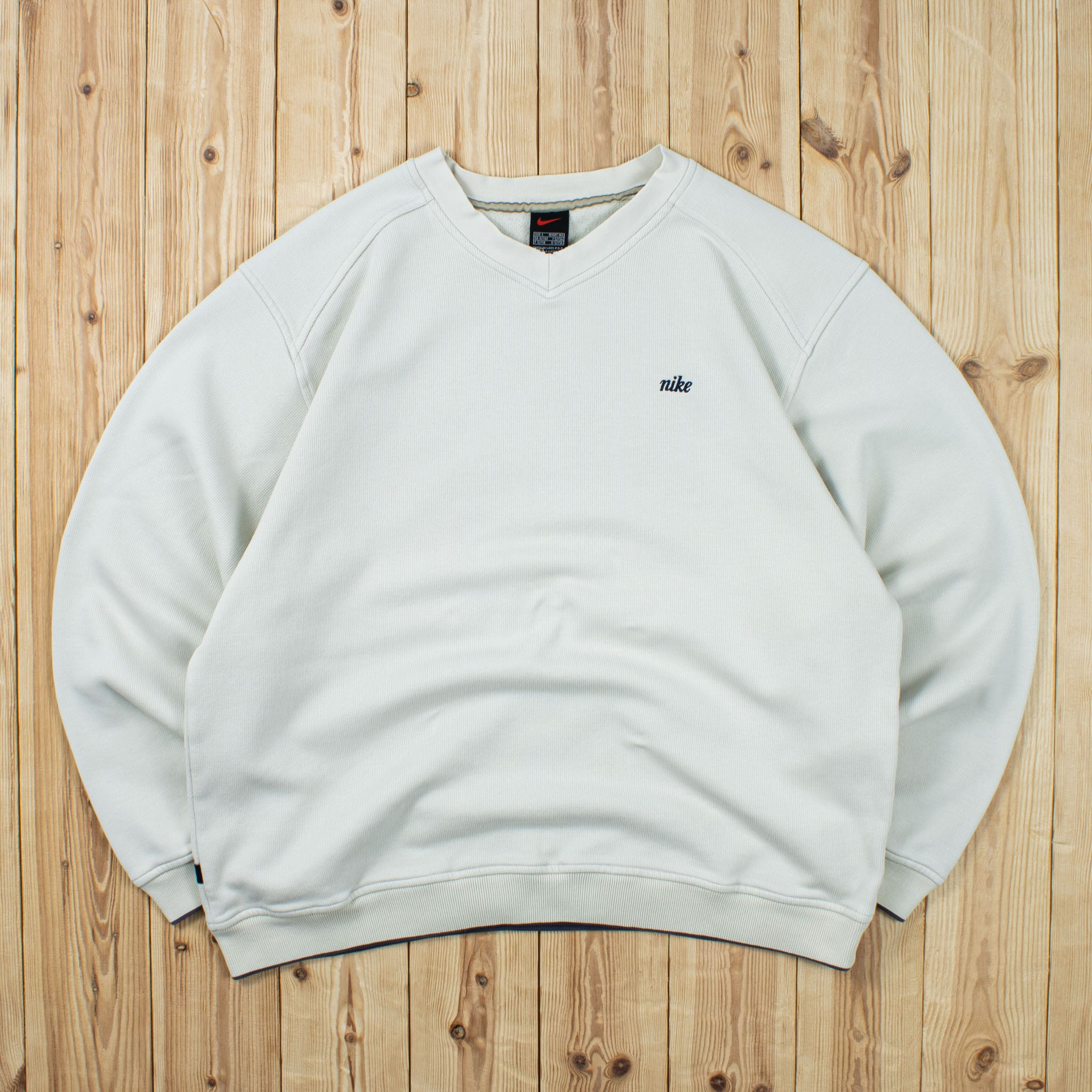 (L) Vintage Nike Essential Embroidered Sweatshirt