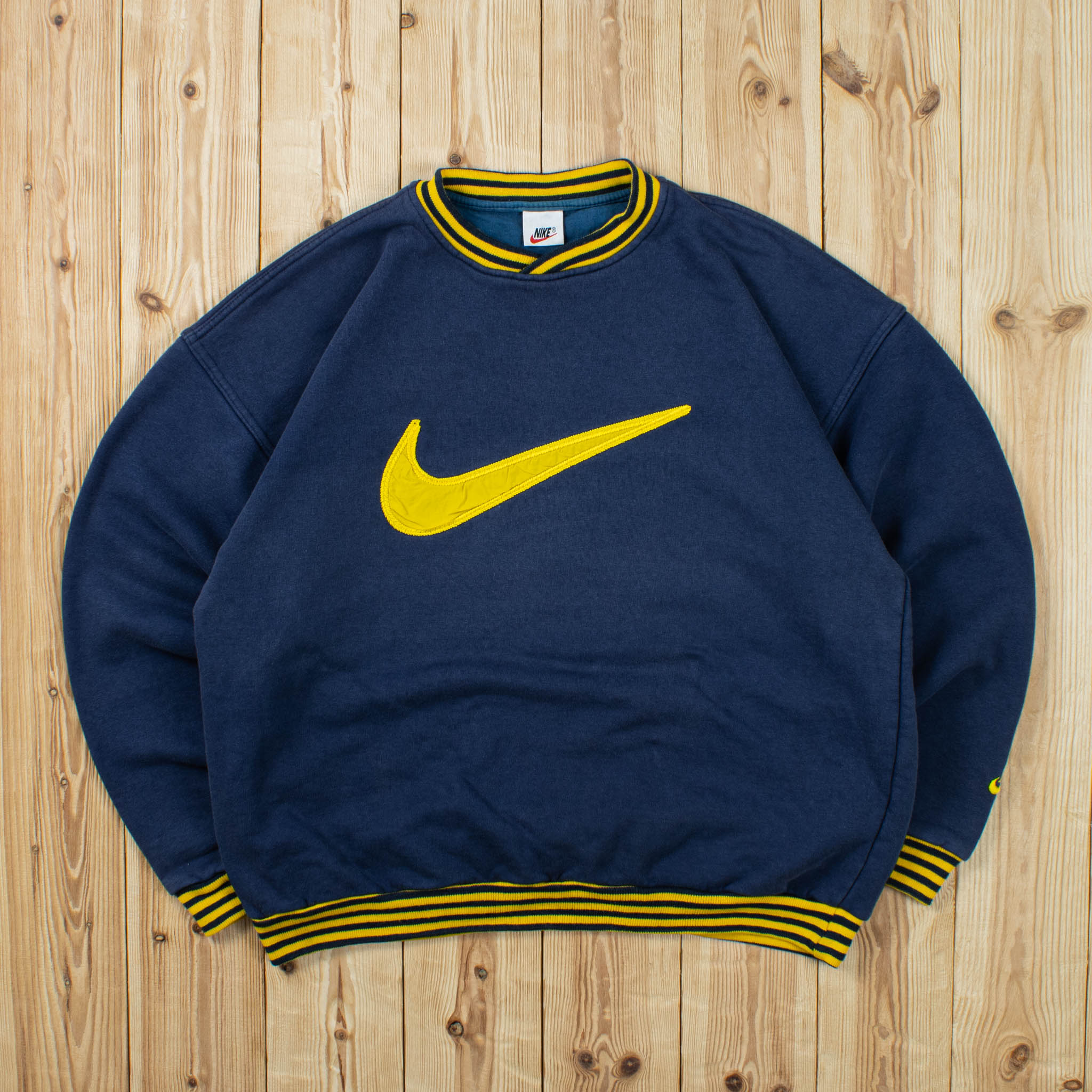 (M) Vintage Nike Swoosh Embroidered Sweatshirt