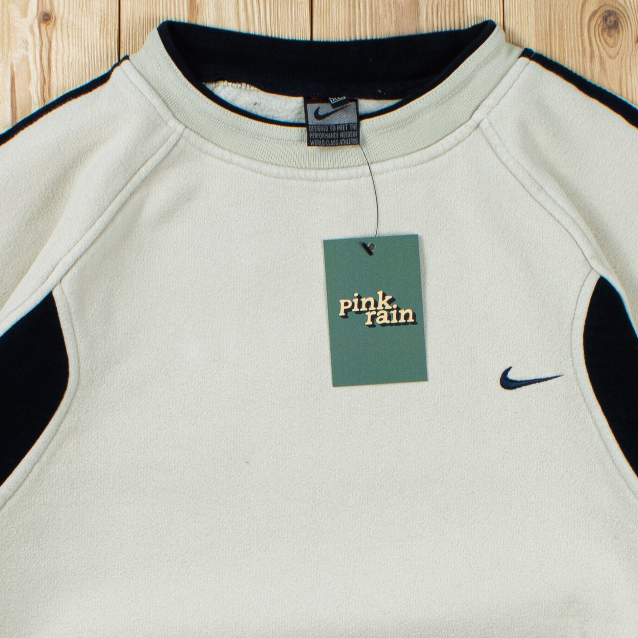 (M) Vintage Nike Essential Embroidered Sweatshirt