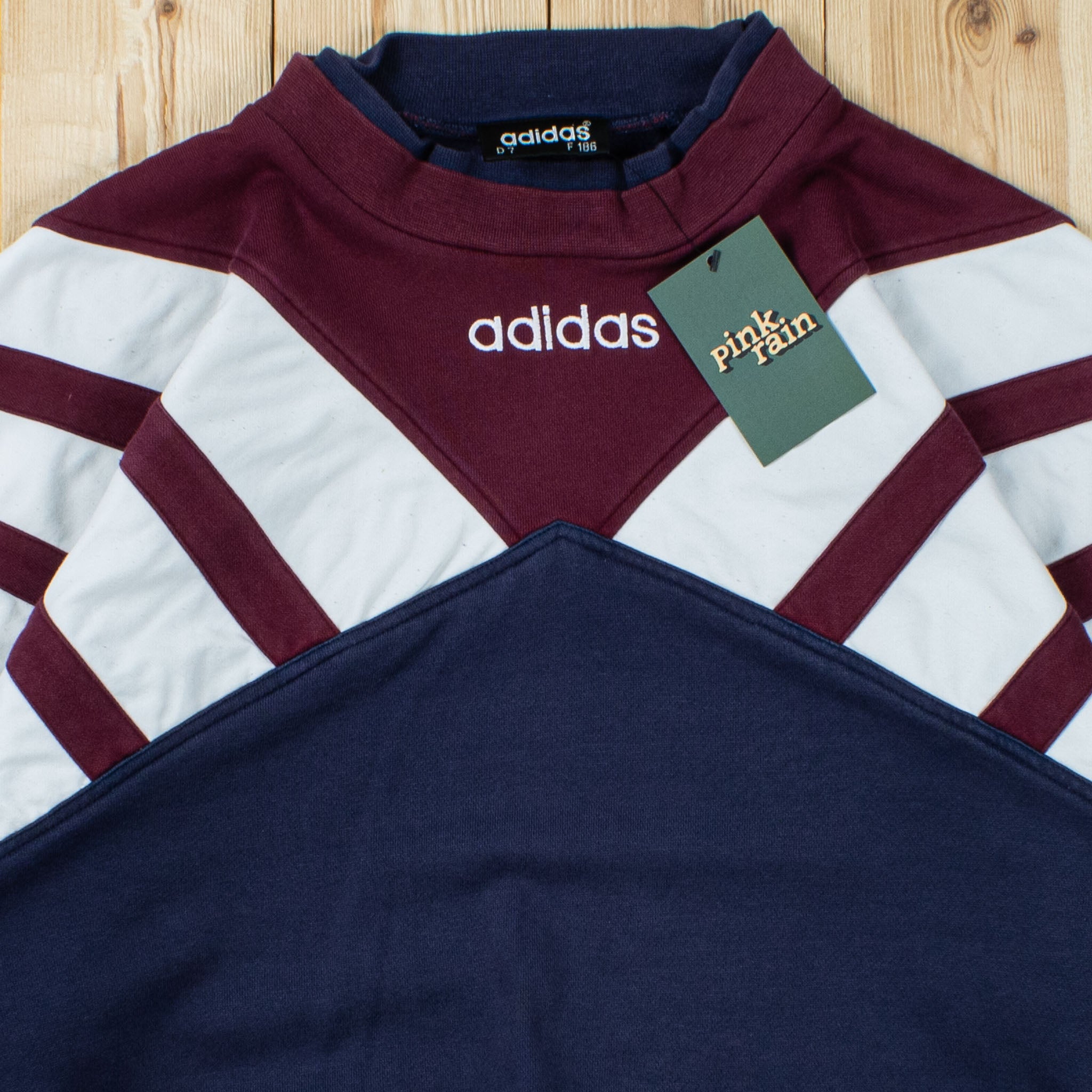 (L) Vintage Adidas Embroidered Sweatshirt