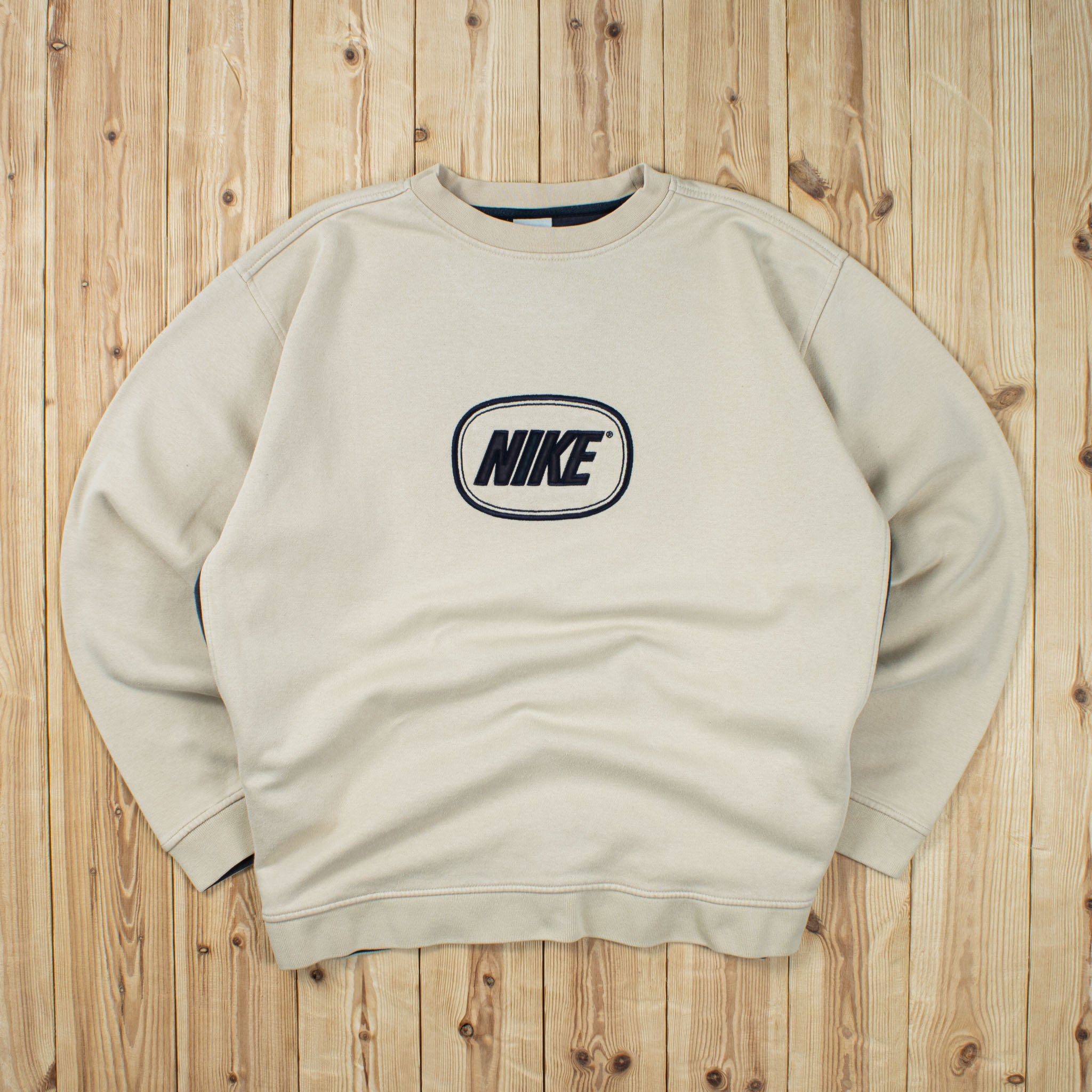 (L) Vintage Nike Spell Out Embroidered Sweatshirt
