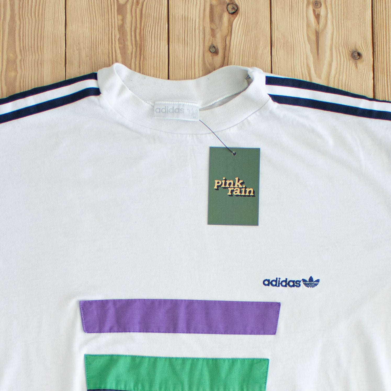 (M/L) Adidas Vintage Embroidered T-Shirt White