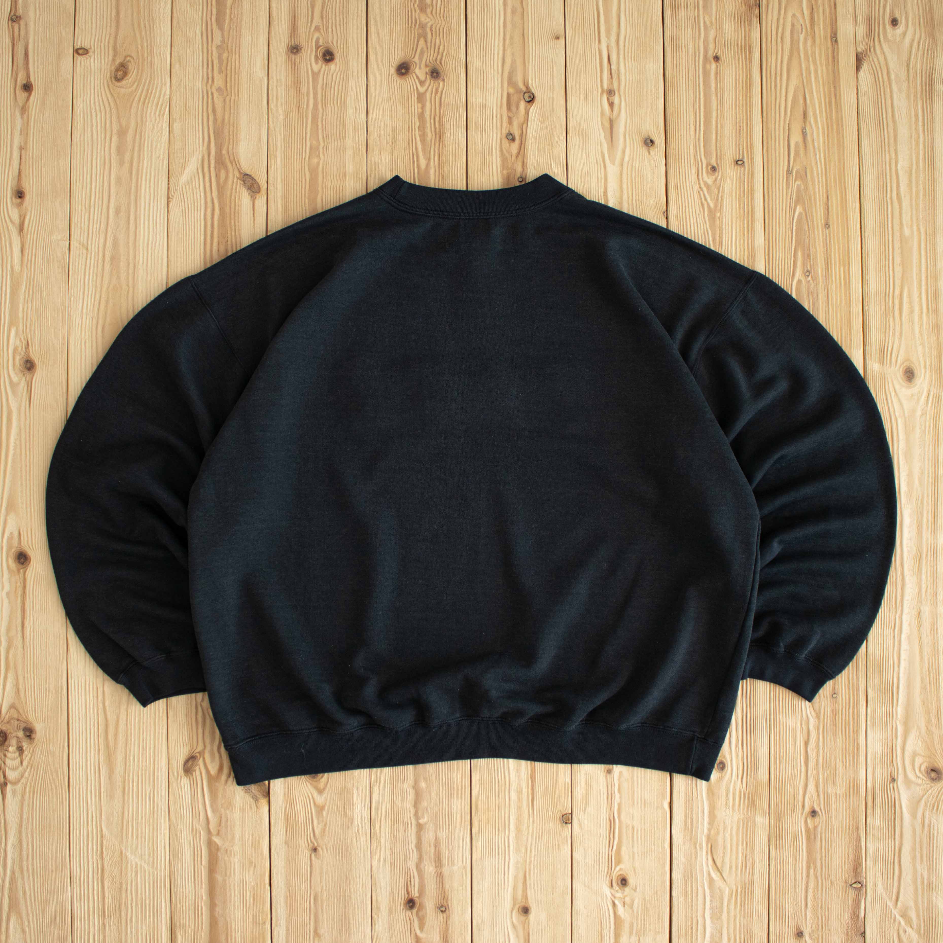 (L) Nike Spell Out Vintage Embroidered Sweatshirt Black