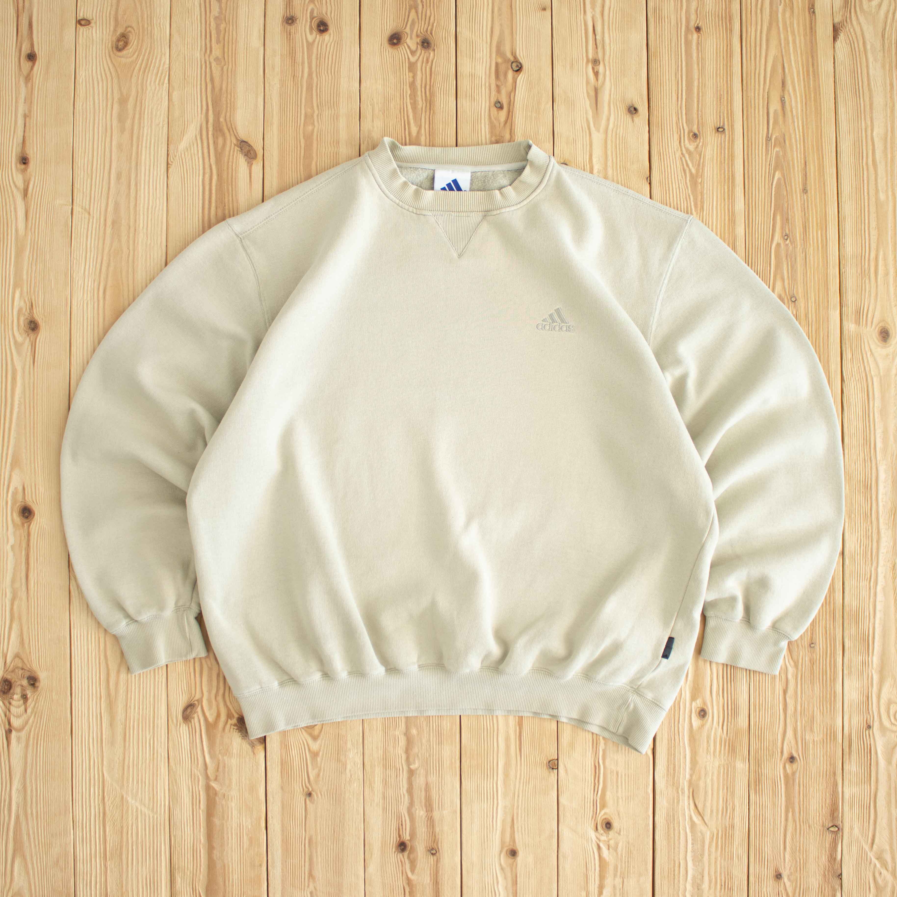 (M/L) Adidas Vintage Essential Embroidered Sweatshirt Beige