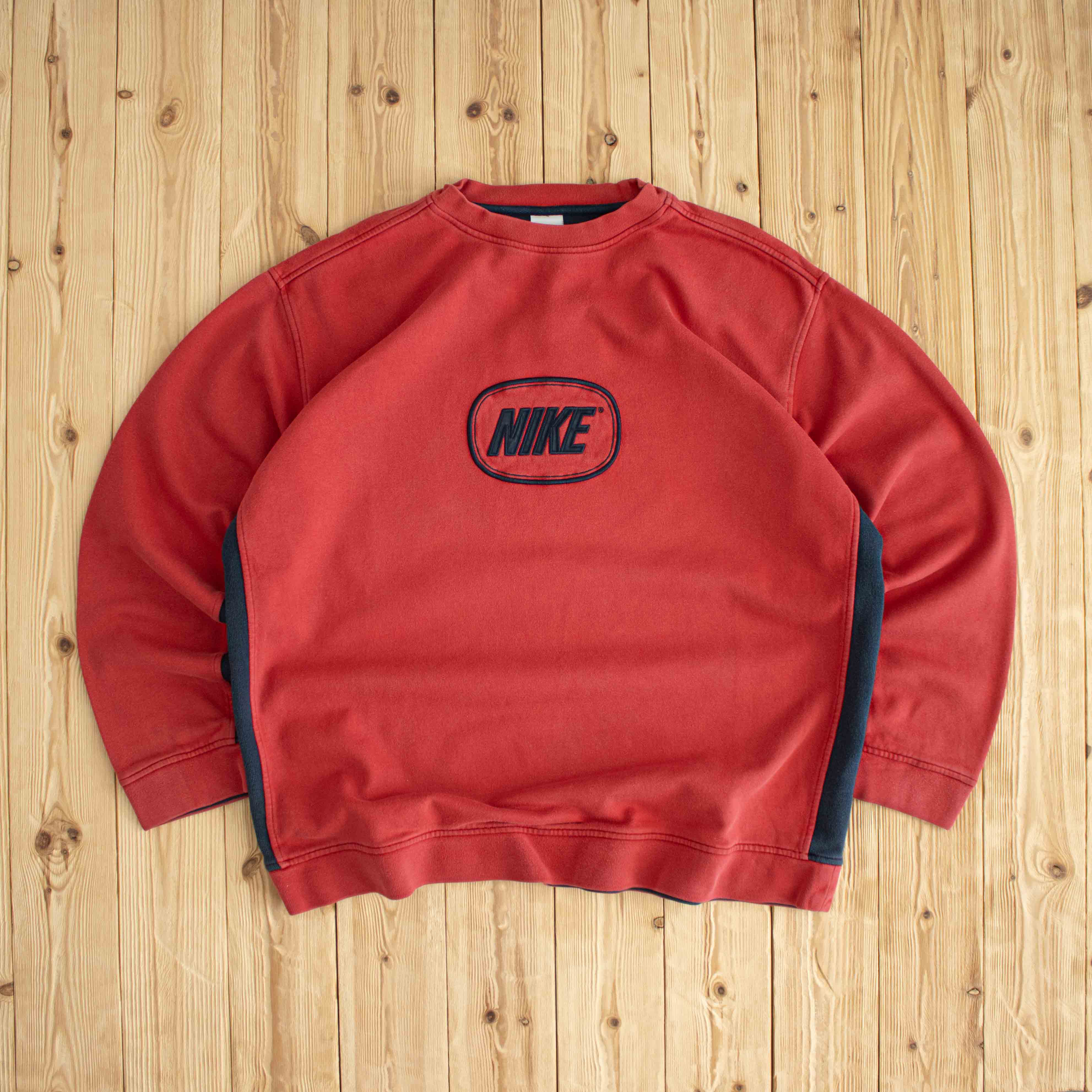 (XL) Vintage Nike Spell Out Embroidered Sweatshirt