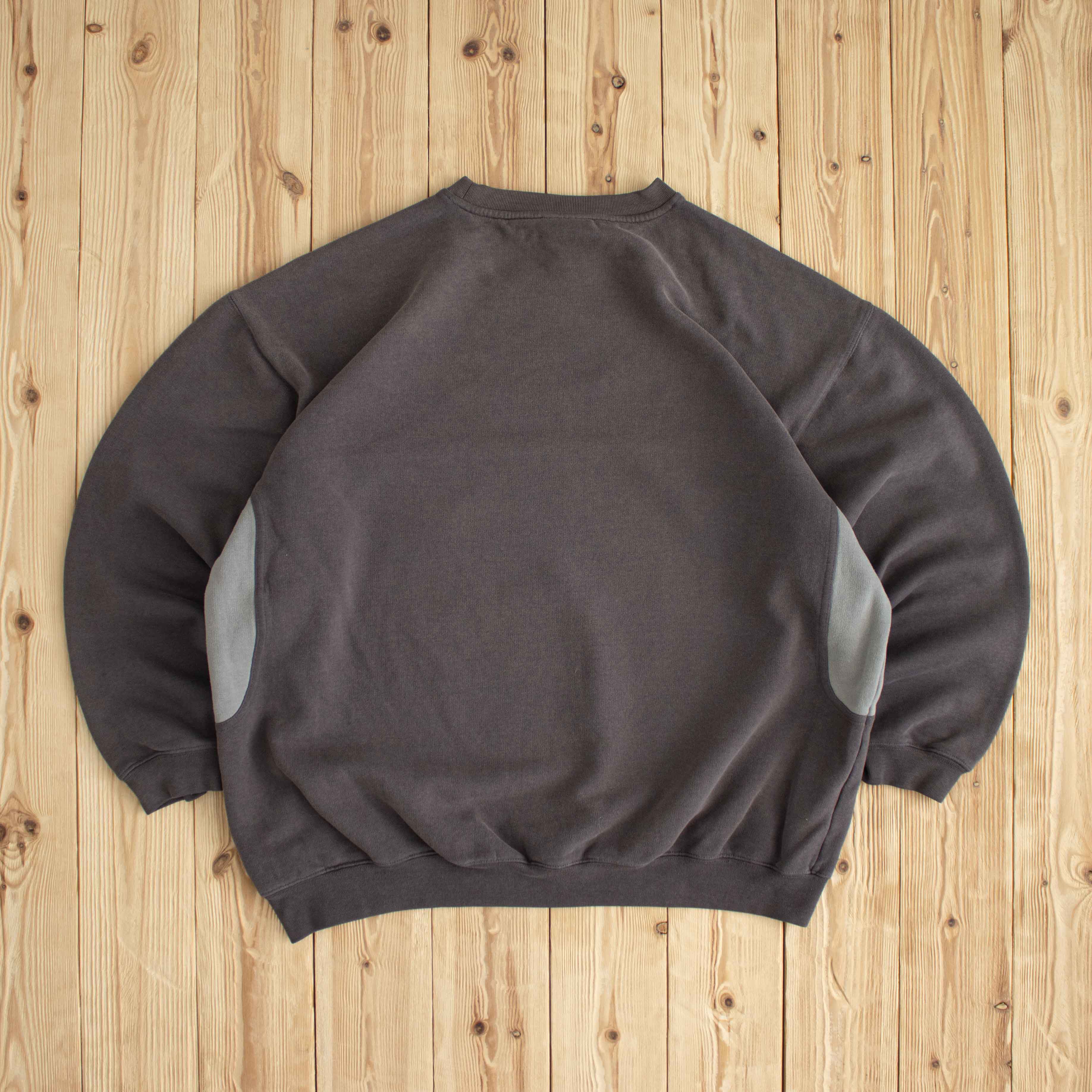 (L/XL) Reebok Authentic Vintage Embroidered Sweatshirt Gray