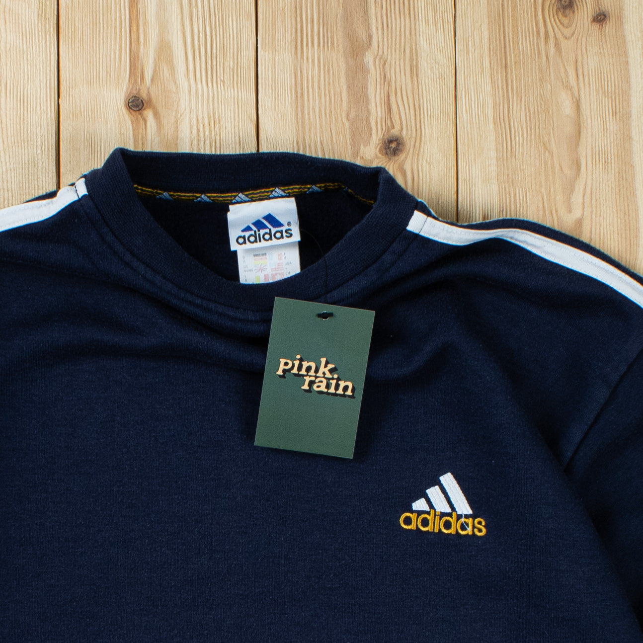 (S/M) Vintage Adidas Essential Embroidered Sweatshirt