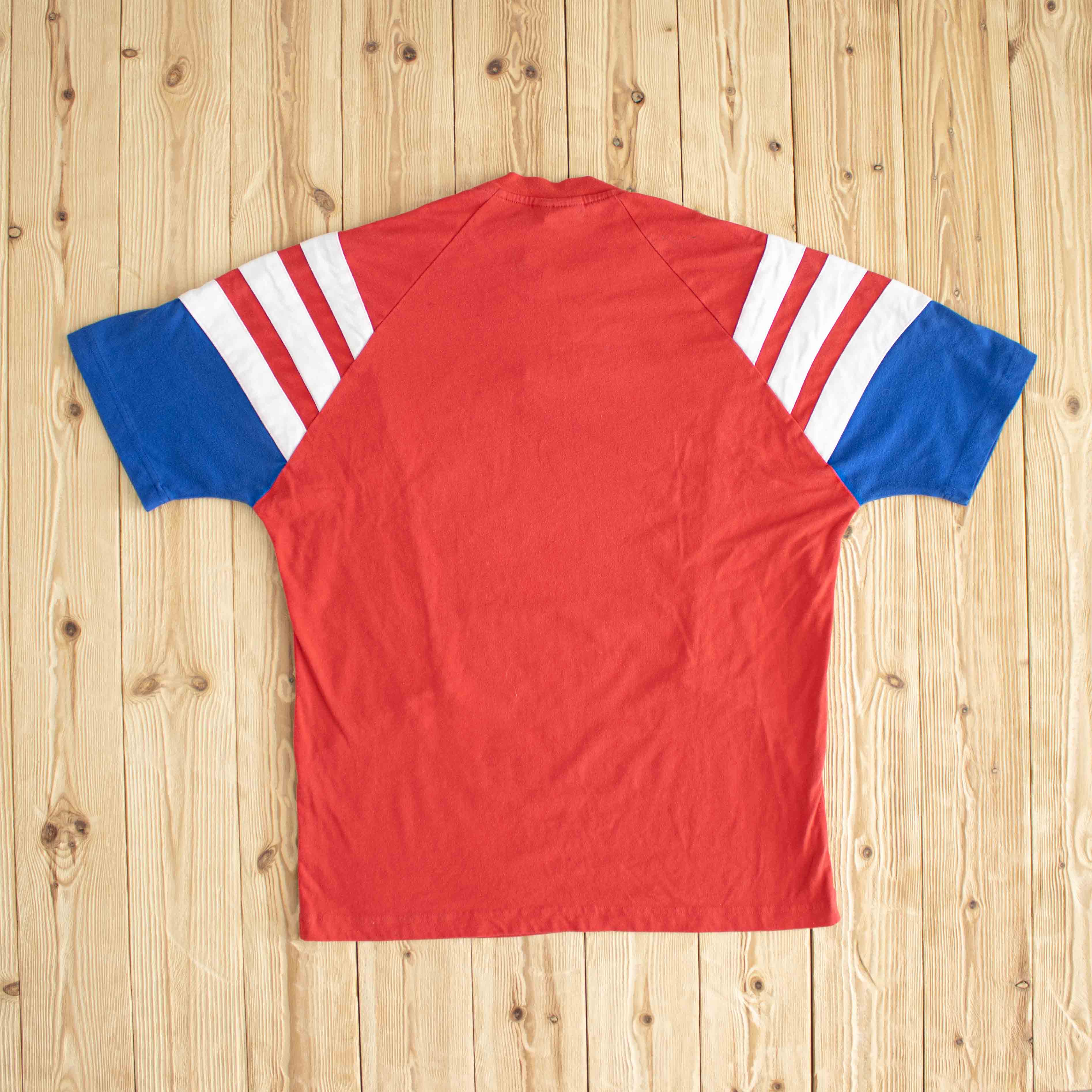(L) Adidas F.C. Bayern München Vintage Embroidered T-Shirt Red