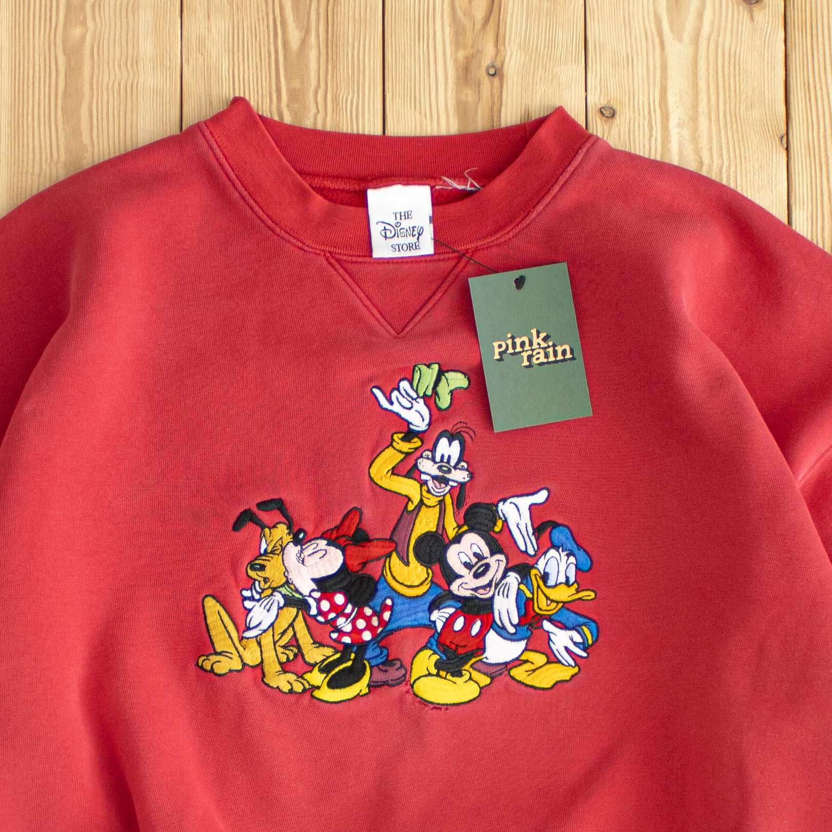 (M) Disney Vintage Embroidered Sweatshirt Red
