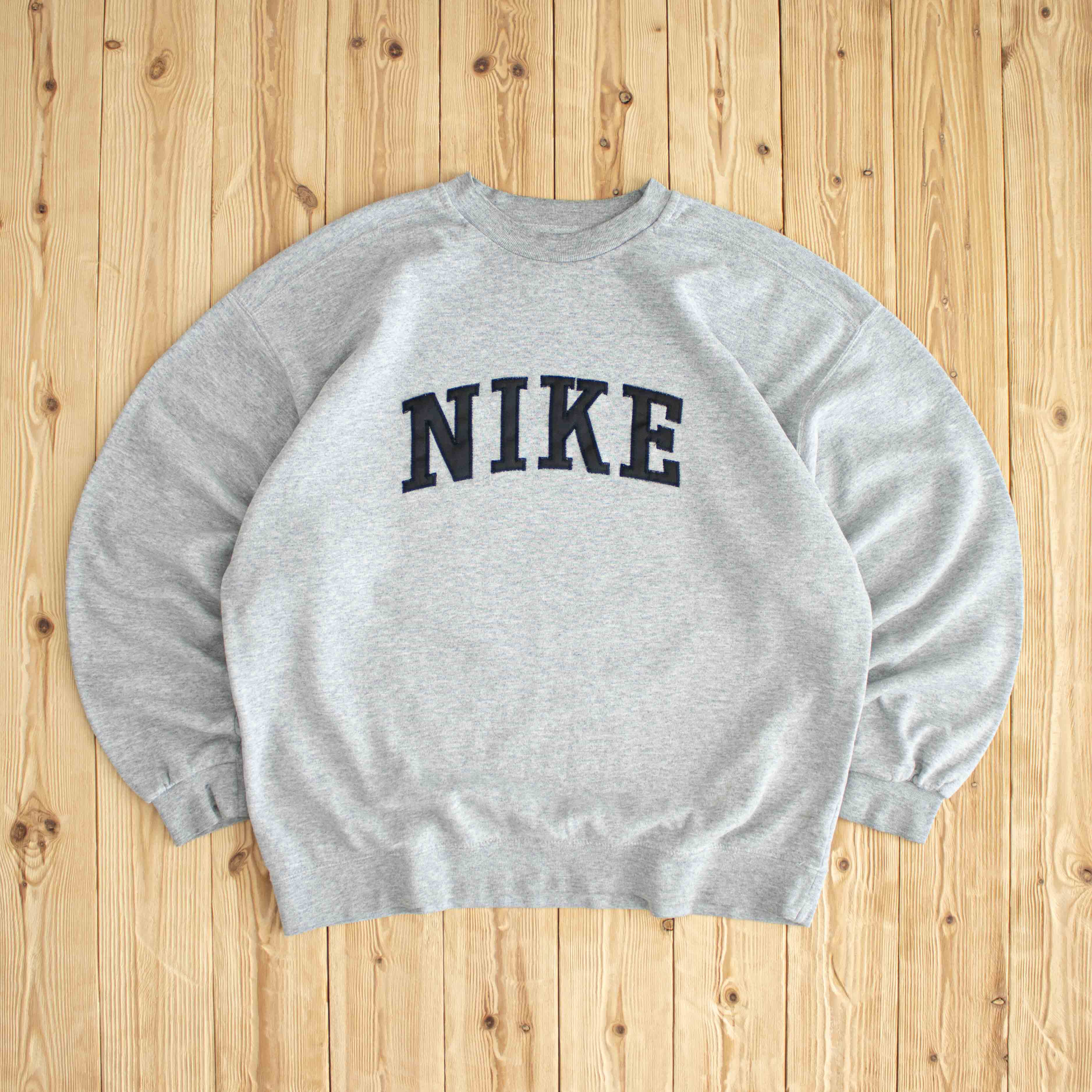 (XL) Nike Spell Out Vintage Embroidered Sweatshirt Gray