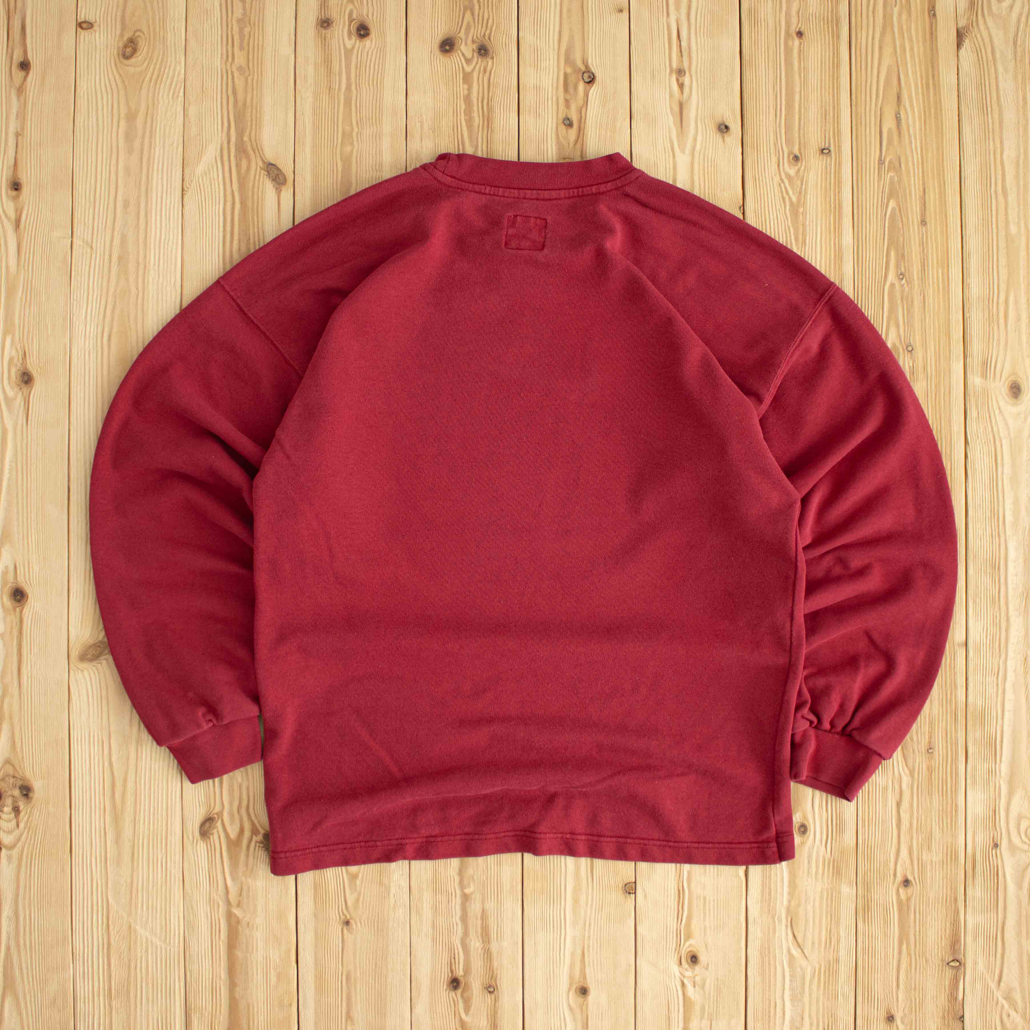(M) Nike Swoosh Vintage Embroidered Sweatshirt Red