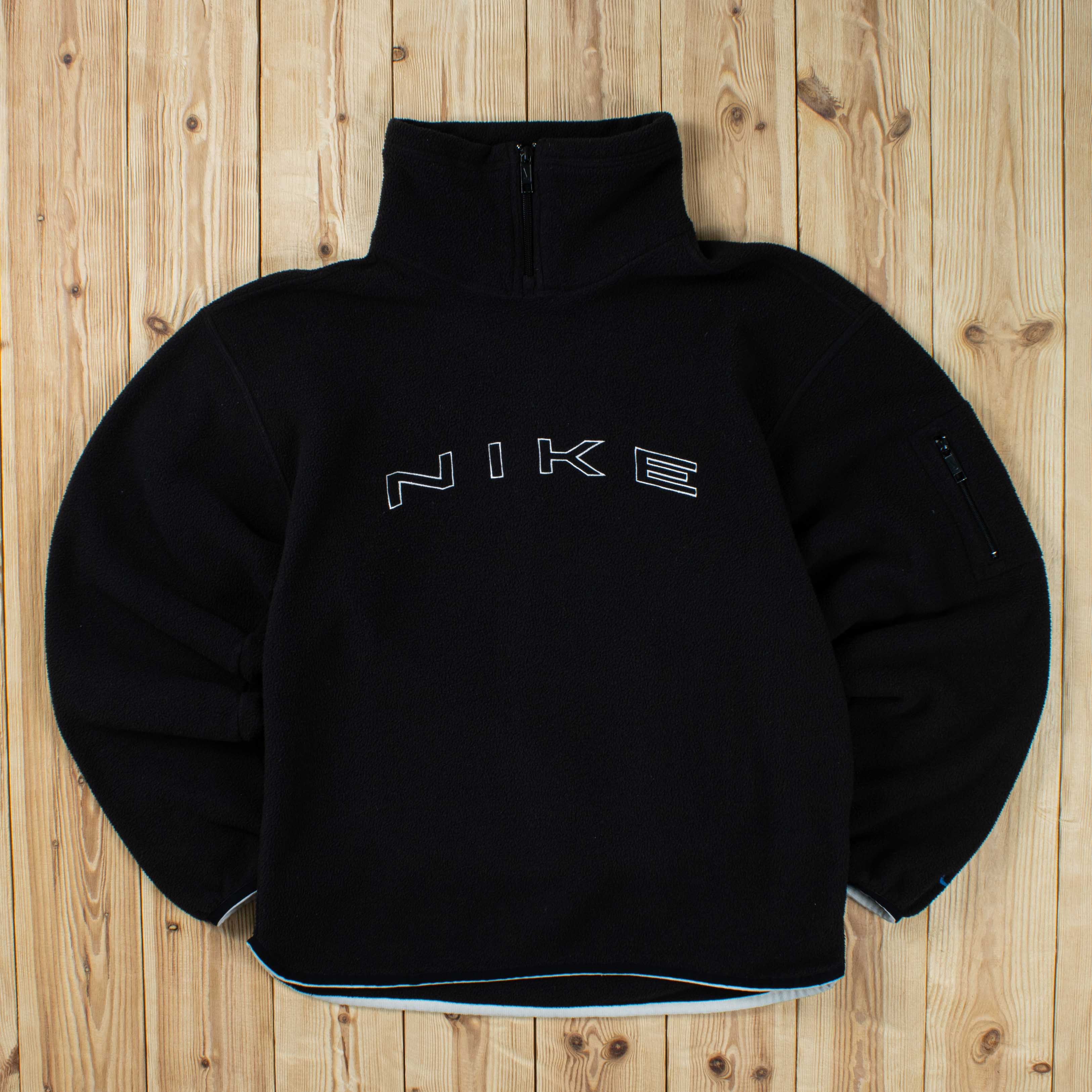 (S) Vintage Nike Spell Out Embroidered Fleece