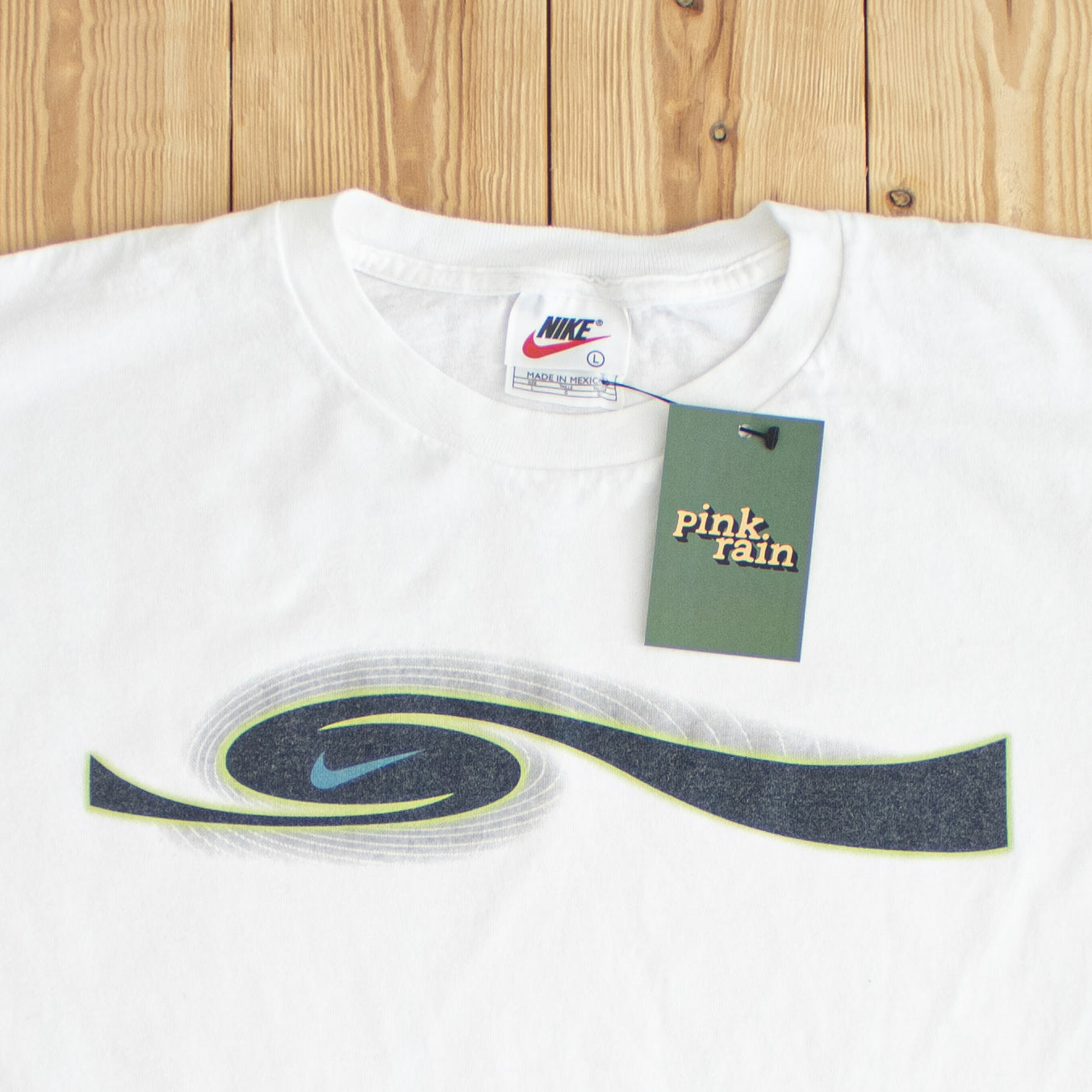 (M) Nike Swoosh Vintage T-Shirt White