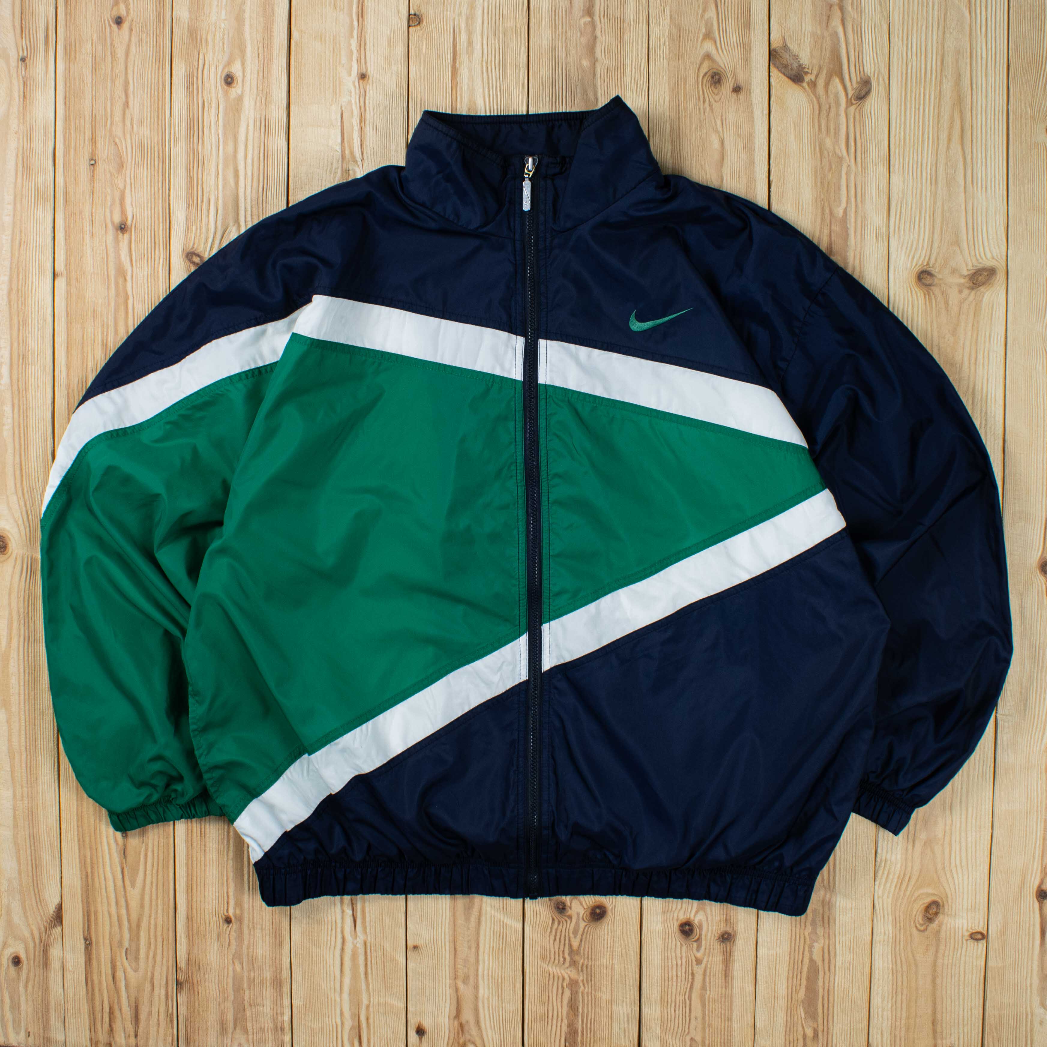 (L) Vintage Nike Swoosh Embroidered Jacket