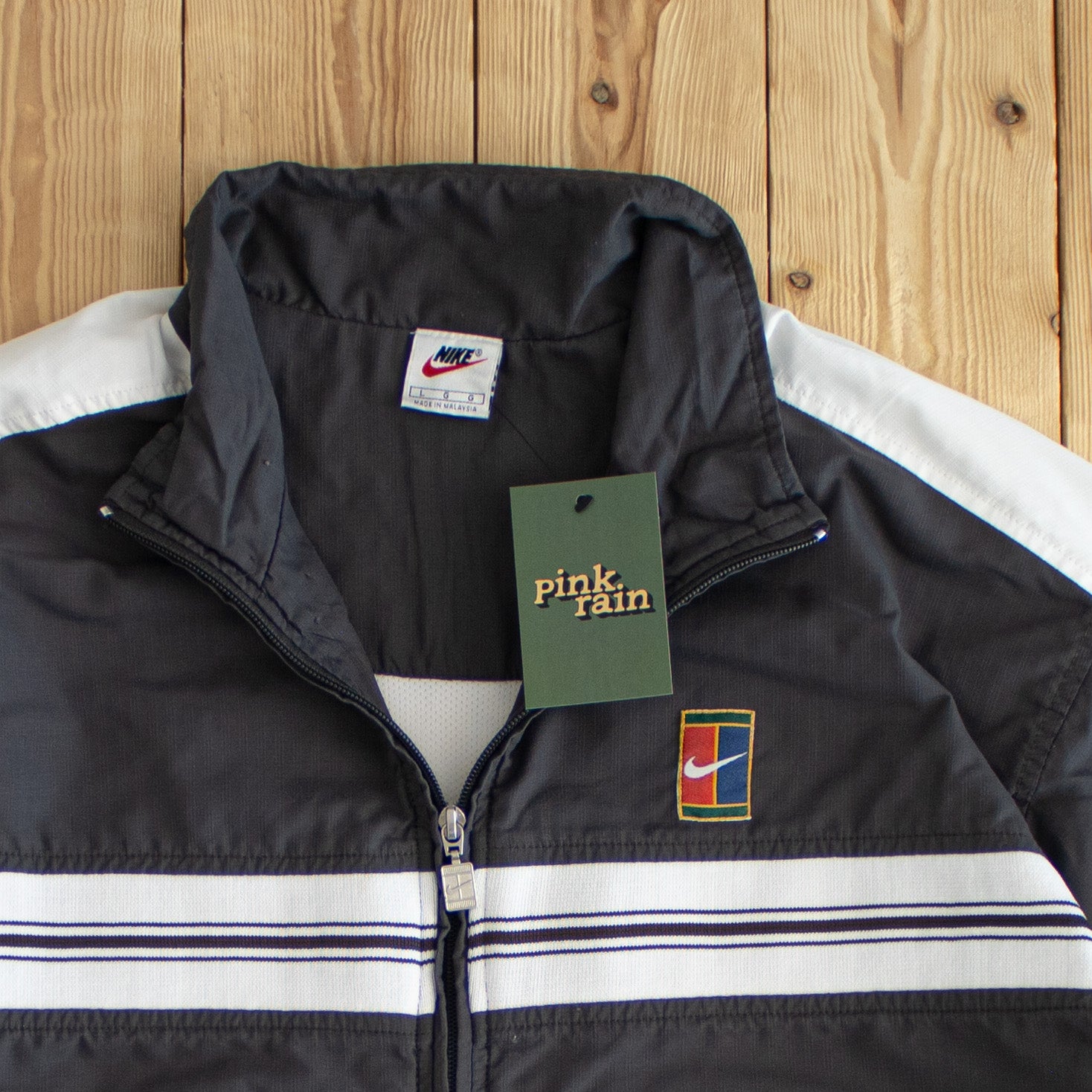 (L) Nike Swoosh Vintage Embroidered Jacket Gray
