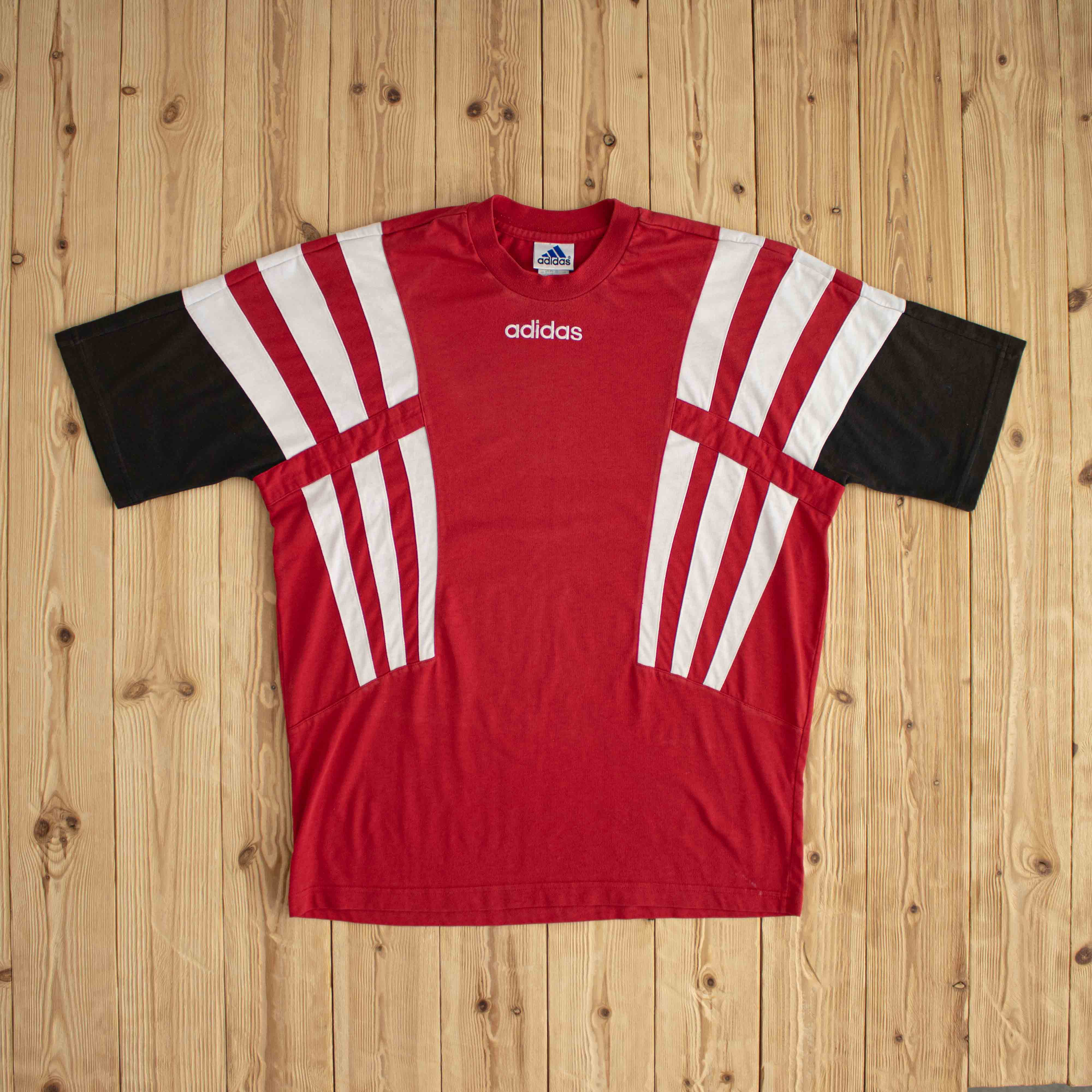 (M/L) Adidas Vintage Side Stripe Embroidered T-Shirt Red