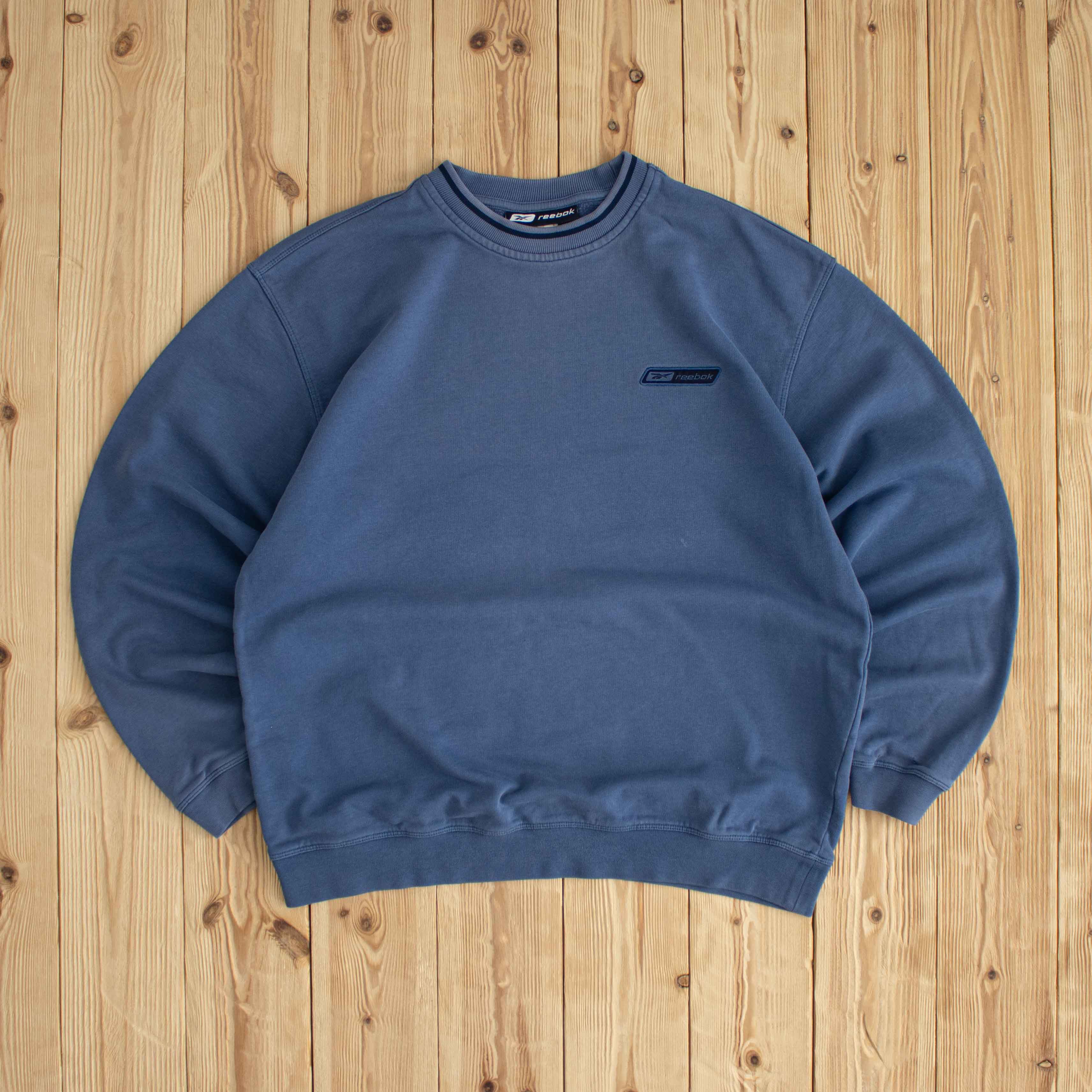 (M) Reebok Vintage Essential Embroidered Sweatshirt Blue