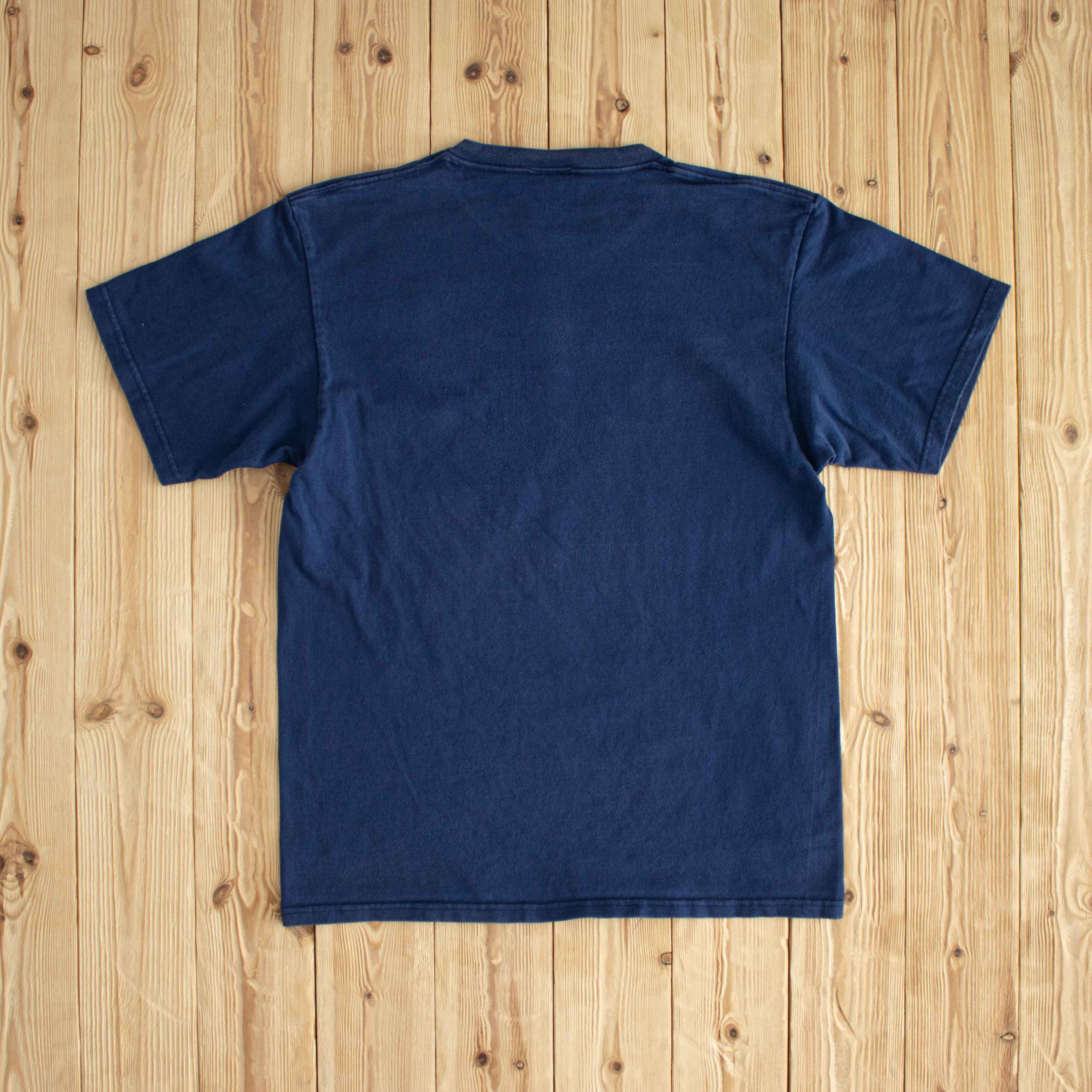 (M) Nike Town New York City Vintage Embroidered T-Shirt Blue
