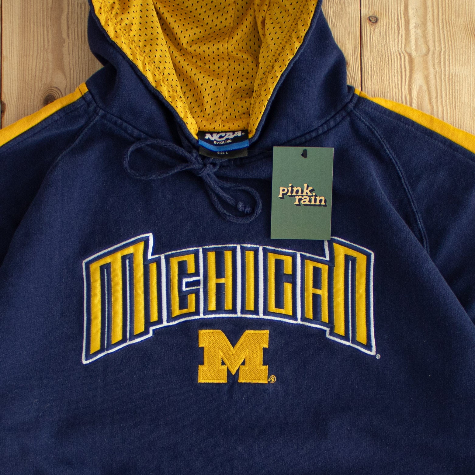(M/L) Michigan Wolverines Vintage Embroidered Hoodie Blue