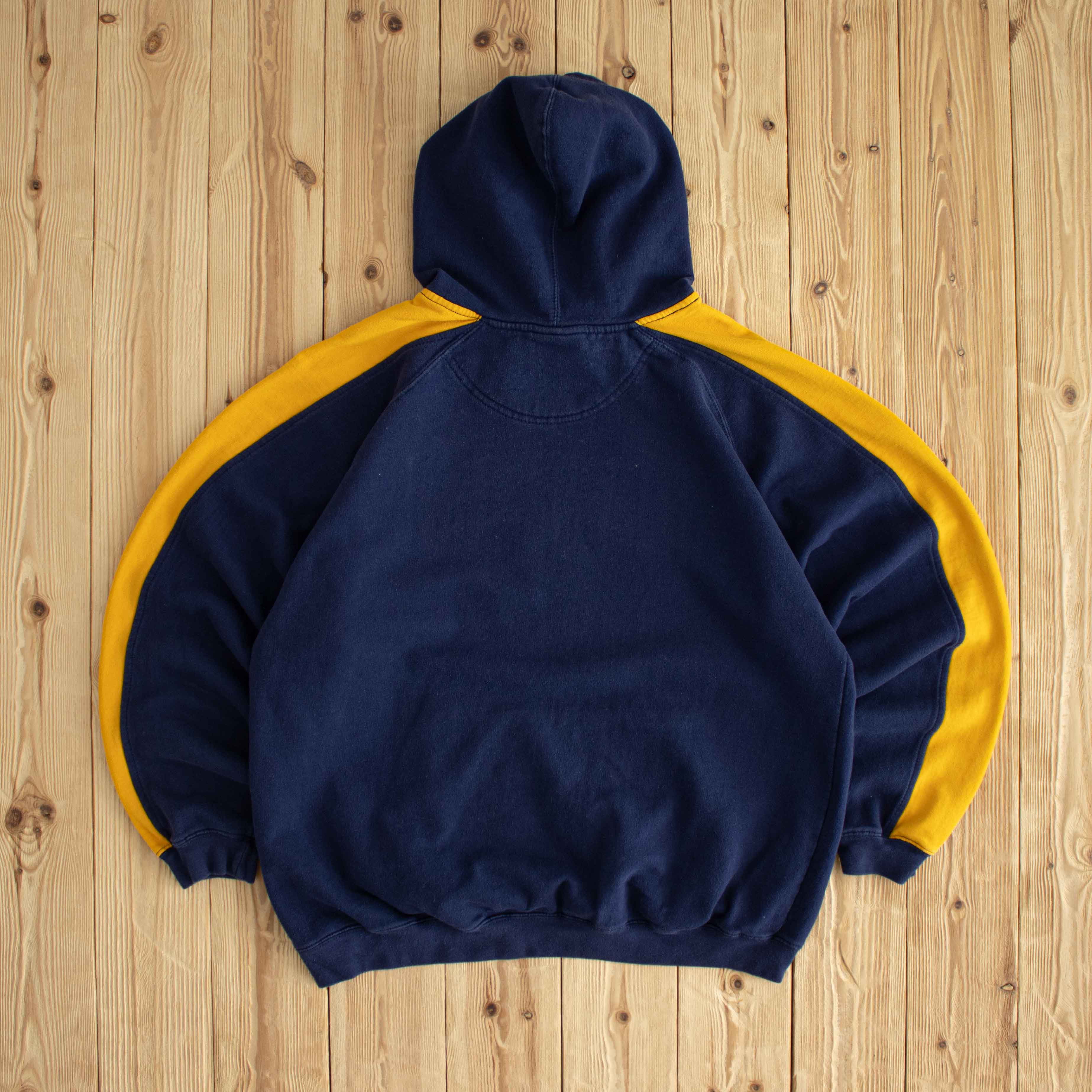(M/L) Michigan Wolverines Vintage Embroidered Hoodie Blue