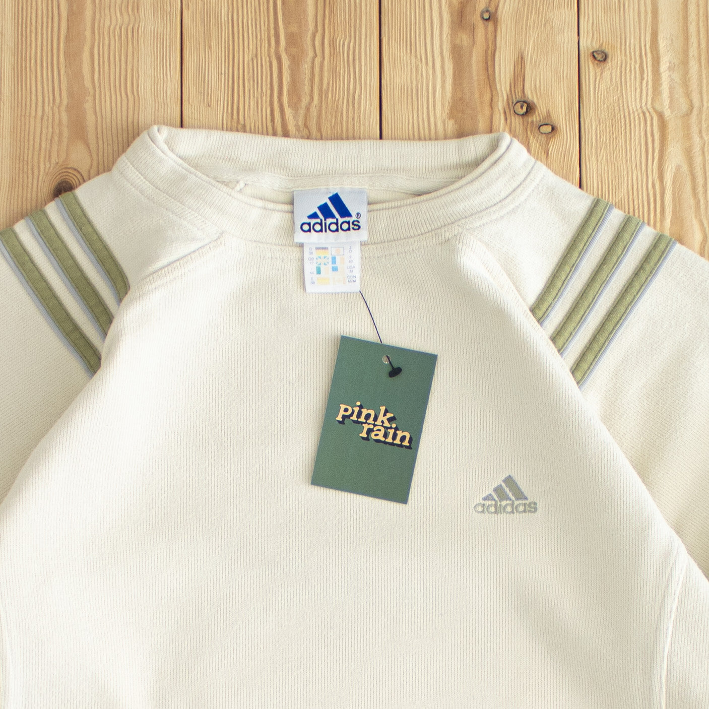 (S/M) Adidas Vintage Embroidered Essential Sweatshirt Beige