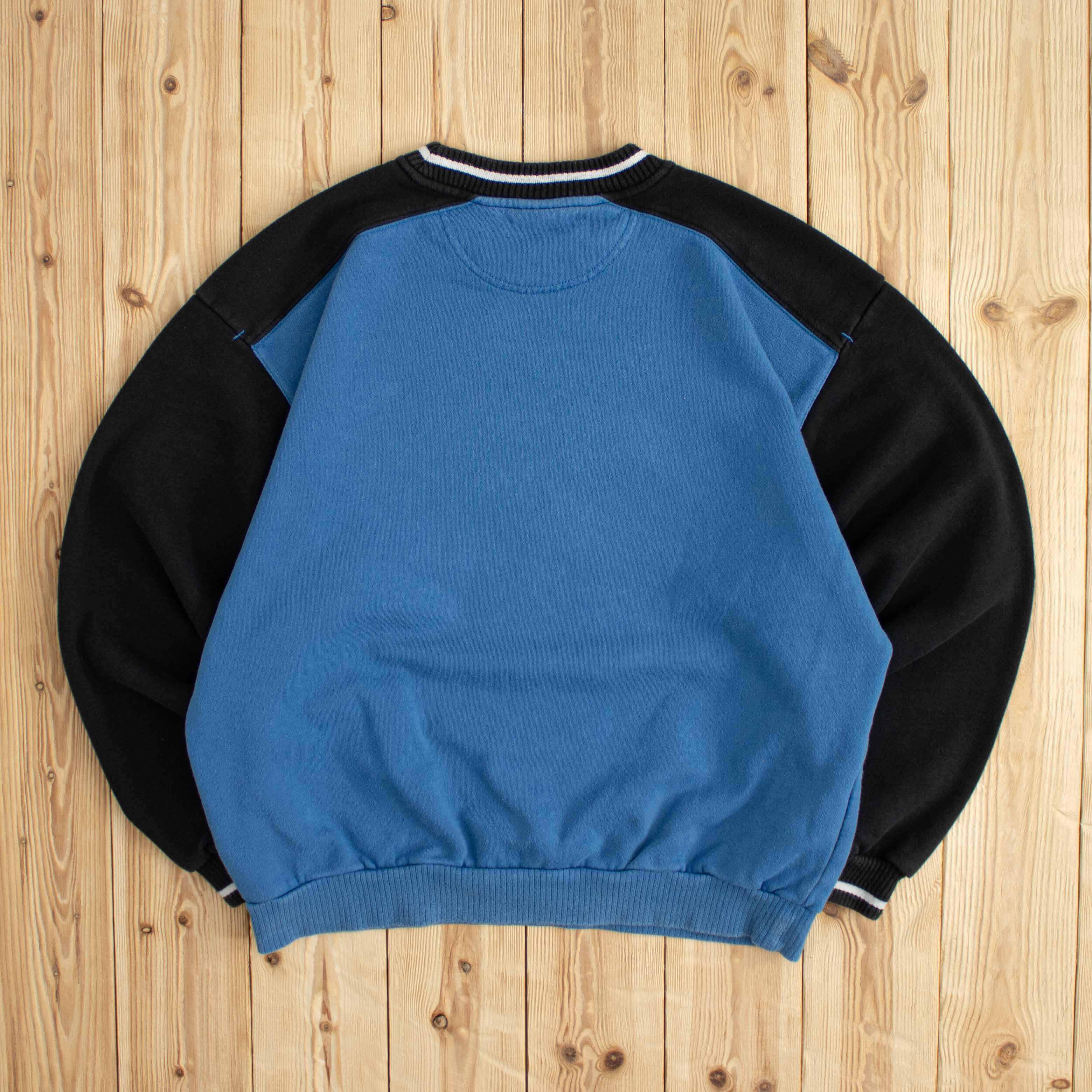 (S/M) Vintage Nike Spell Out Embroidered Sweatshirt