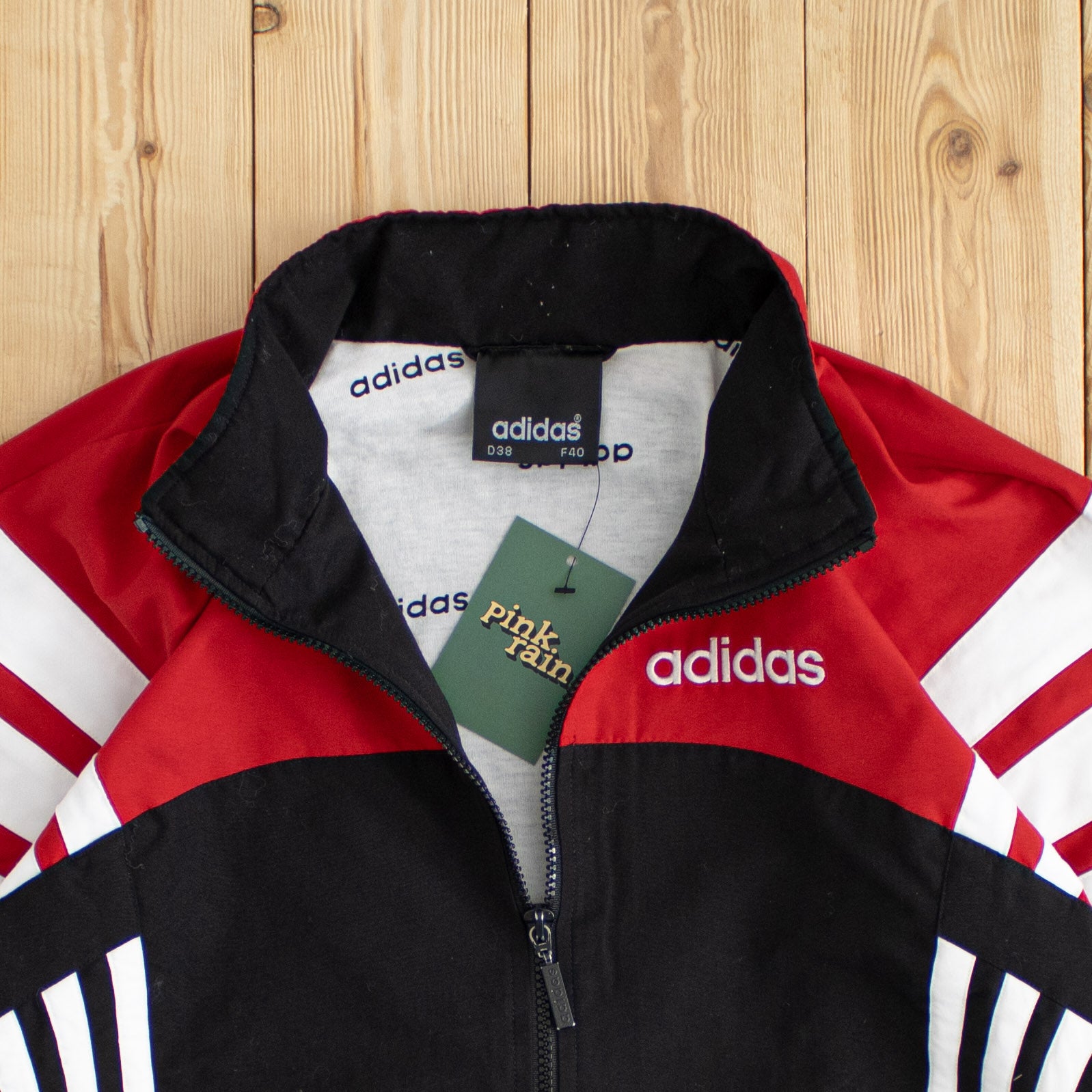 (M) Vintage Adidas Embroidered Jacket