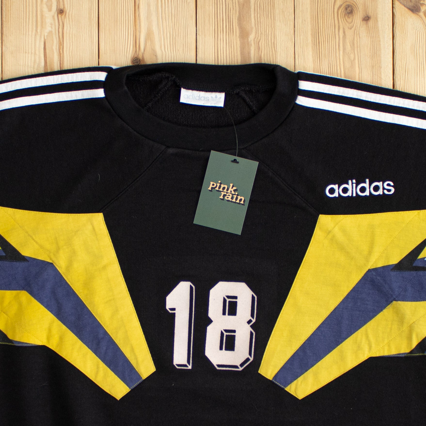 (L) Vintage Adidas Embroidered Sweatshirt