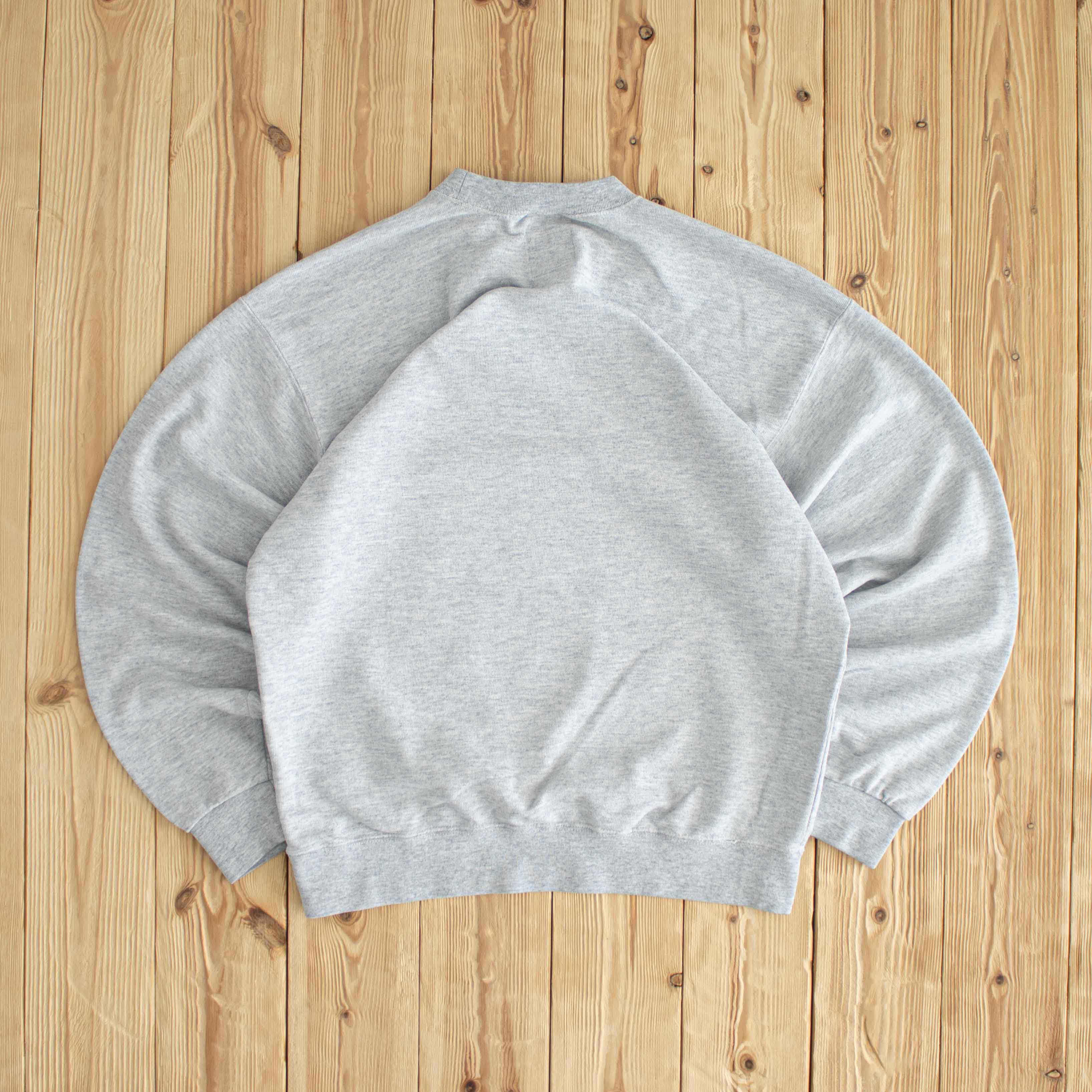 (S) Nike Vintage Essential Embroidered Sweatshirt Gray