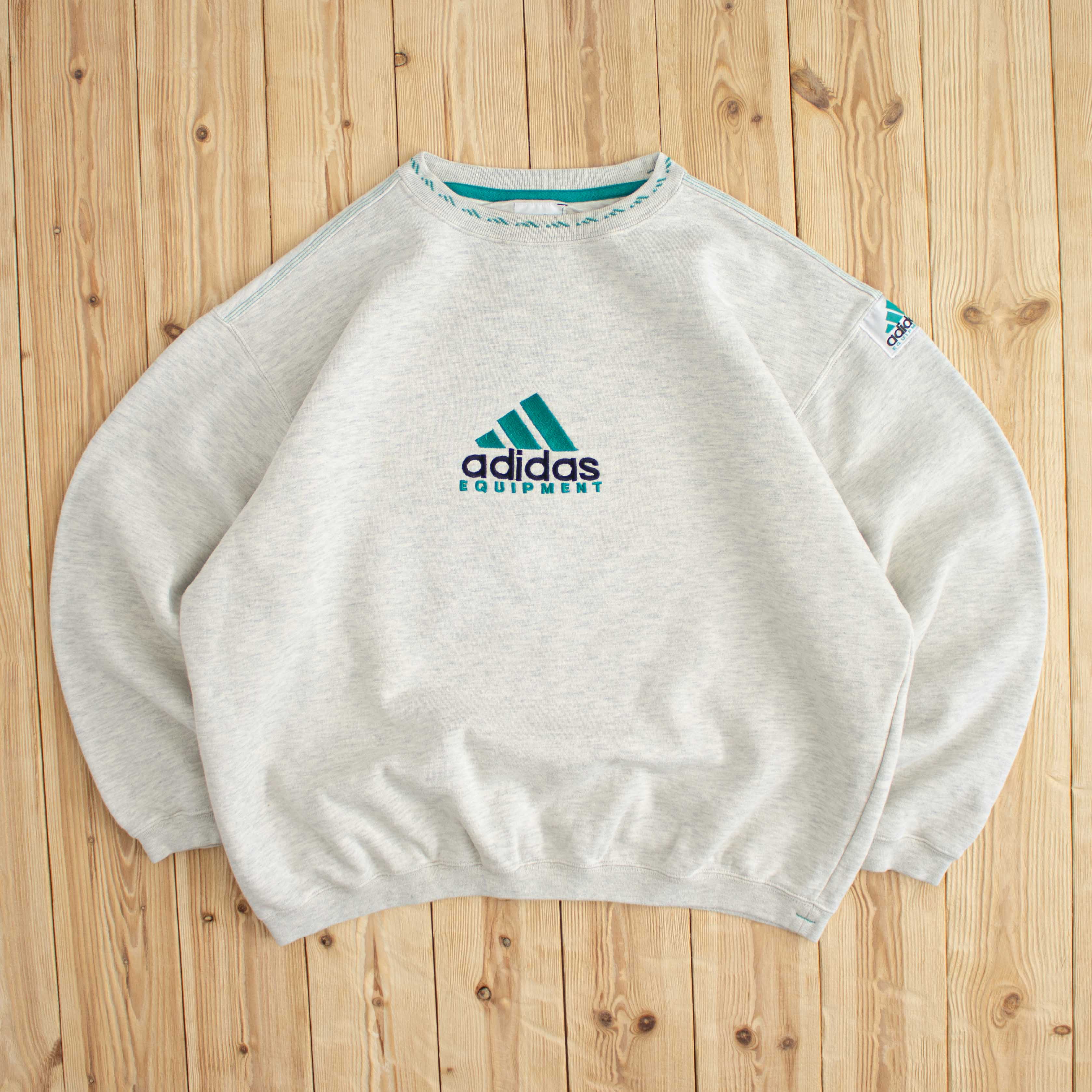 (L) Vintage Adidas Equipment Embroidered Sweatshirt