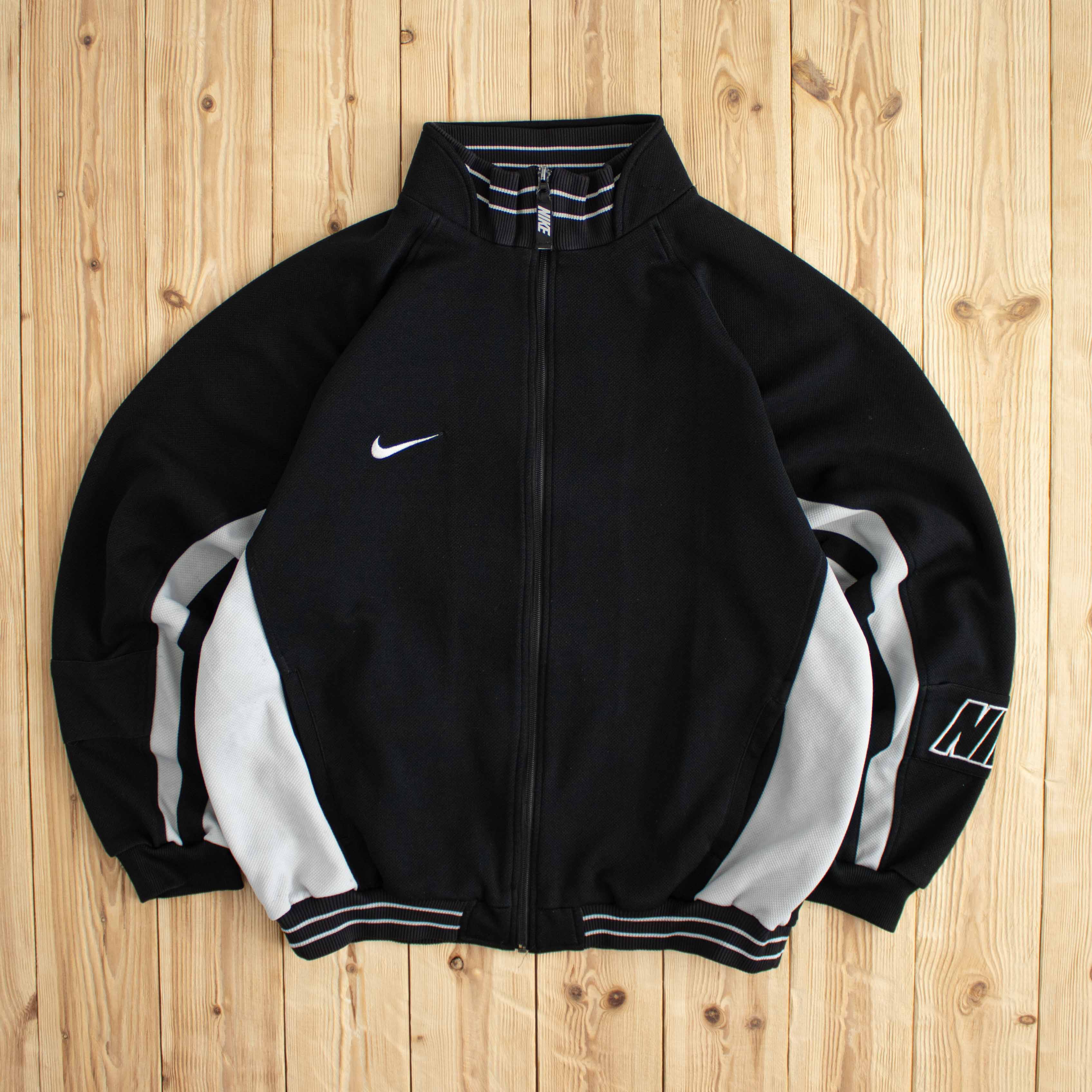 (L) Vintage Nike Essential Embroidered Full-Zip Sweatshirt