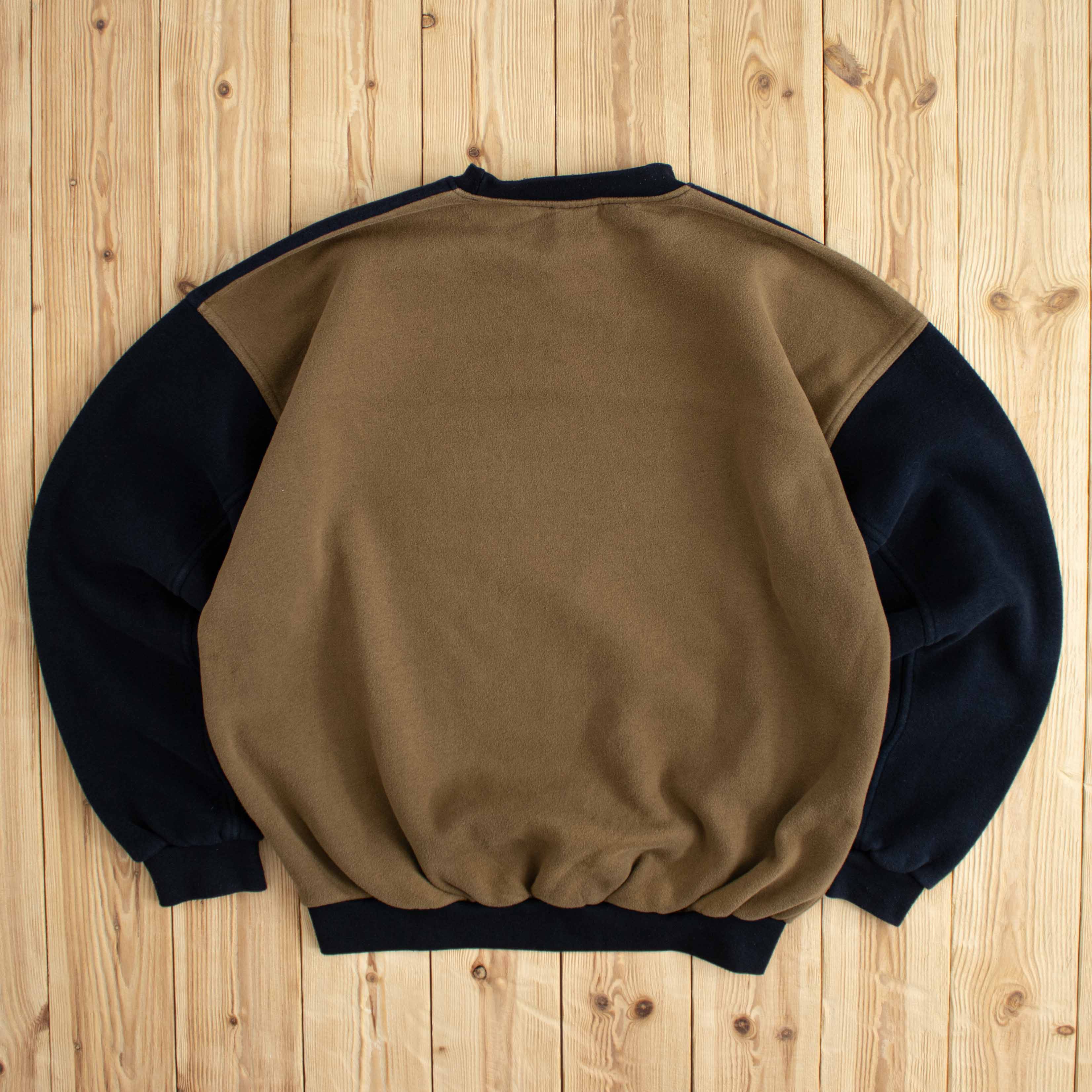 (L) Vintage Nike Athletic Performance Sweatshirt