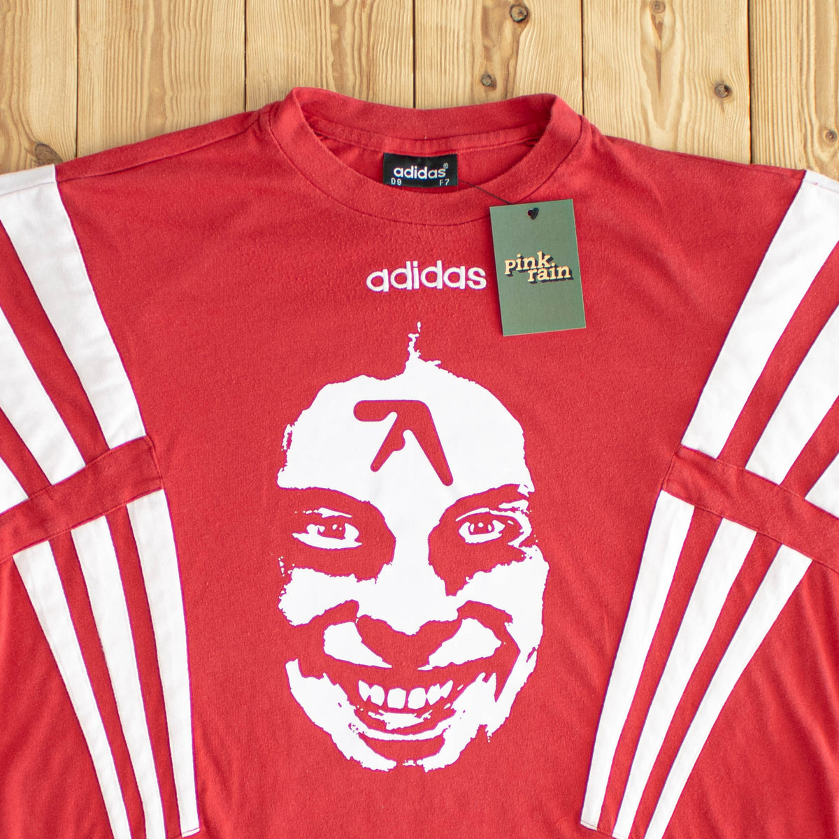 (L/XL) Adidas x Aphex Twin Vintage Embroidered T-Shirt Red
