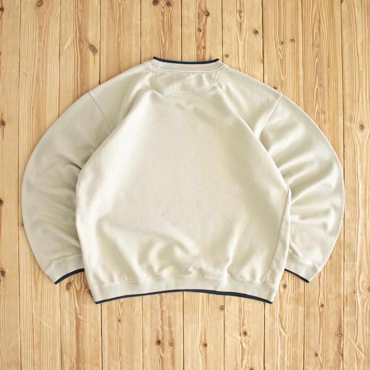 (M) Nike Swoosh Vintage Embroidered Sweatshirt Beige