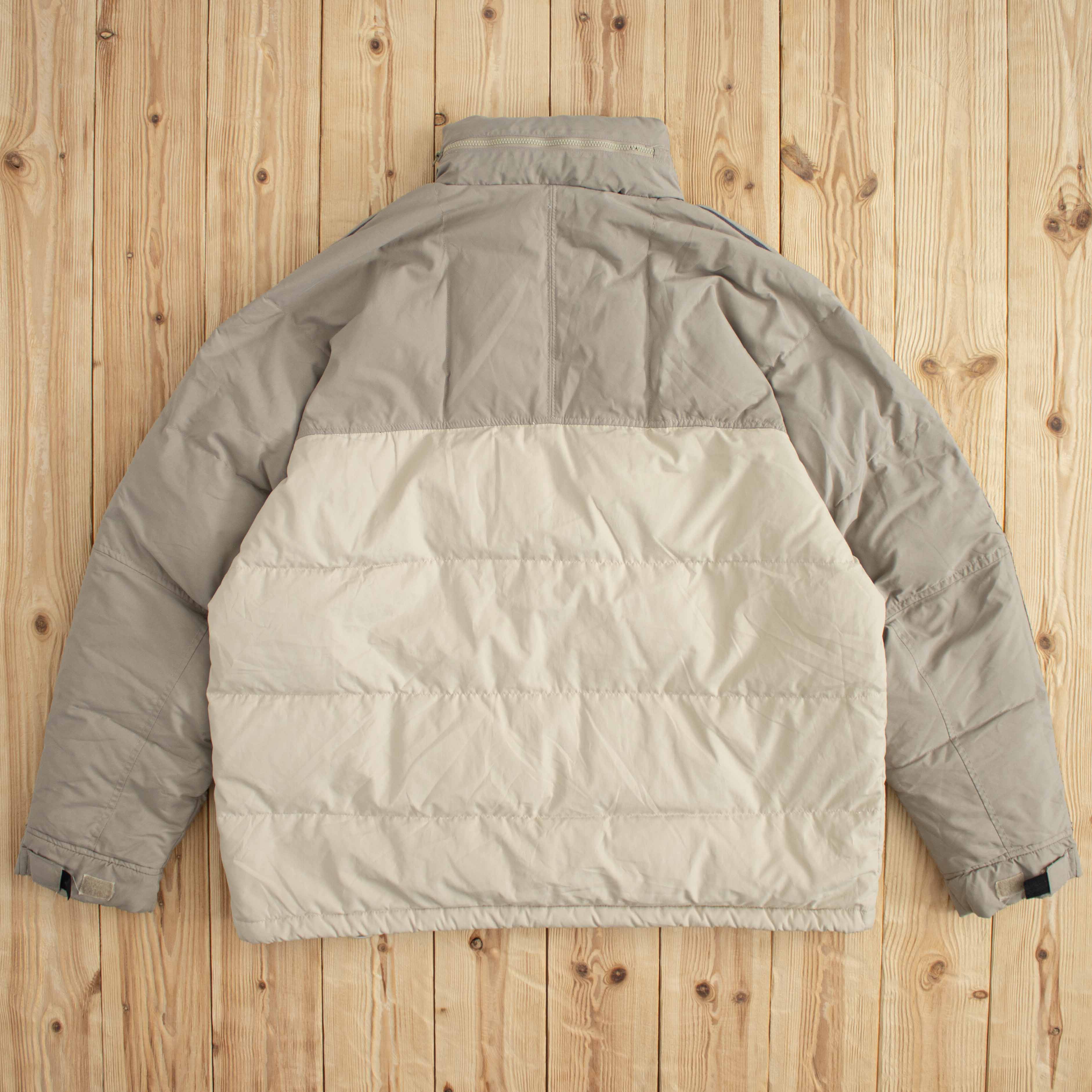 (L) Vintage Nike Essential Embroidered Puffer Jacket