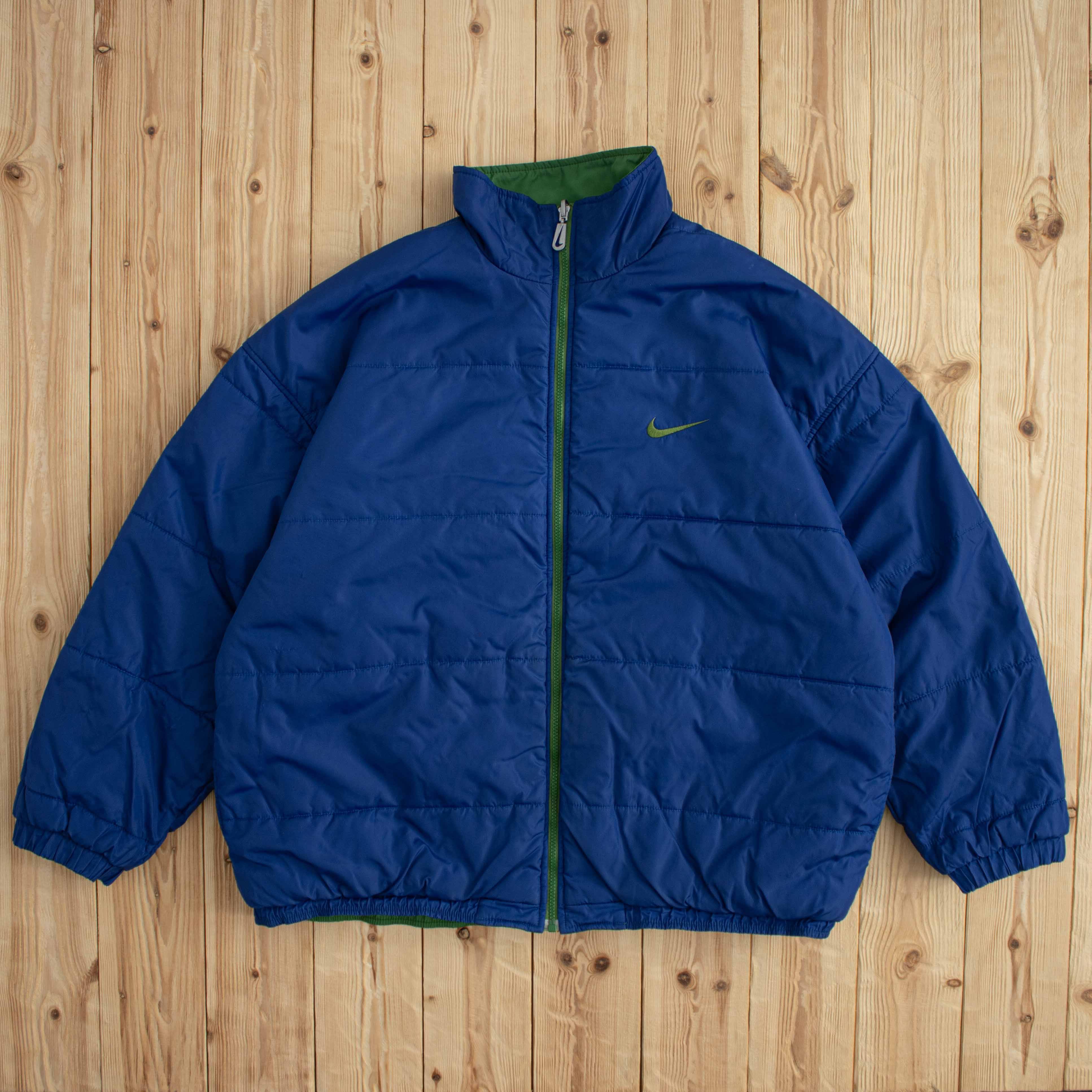 (L) Vintage Nike Embroidered Reversible Puffer Jacket