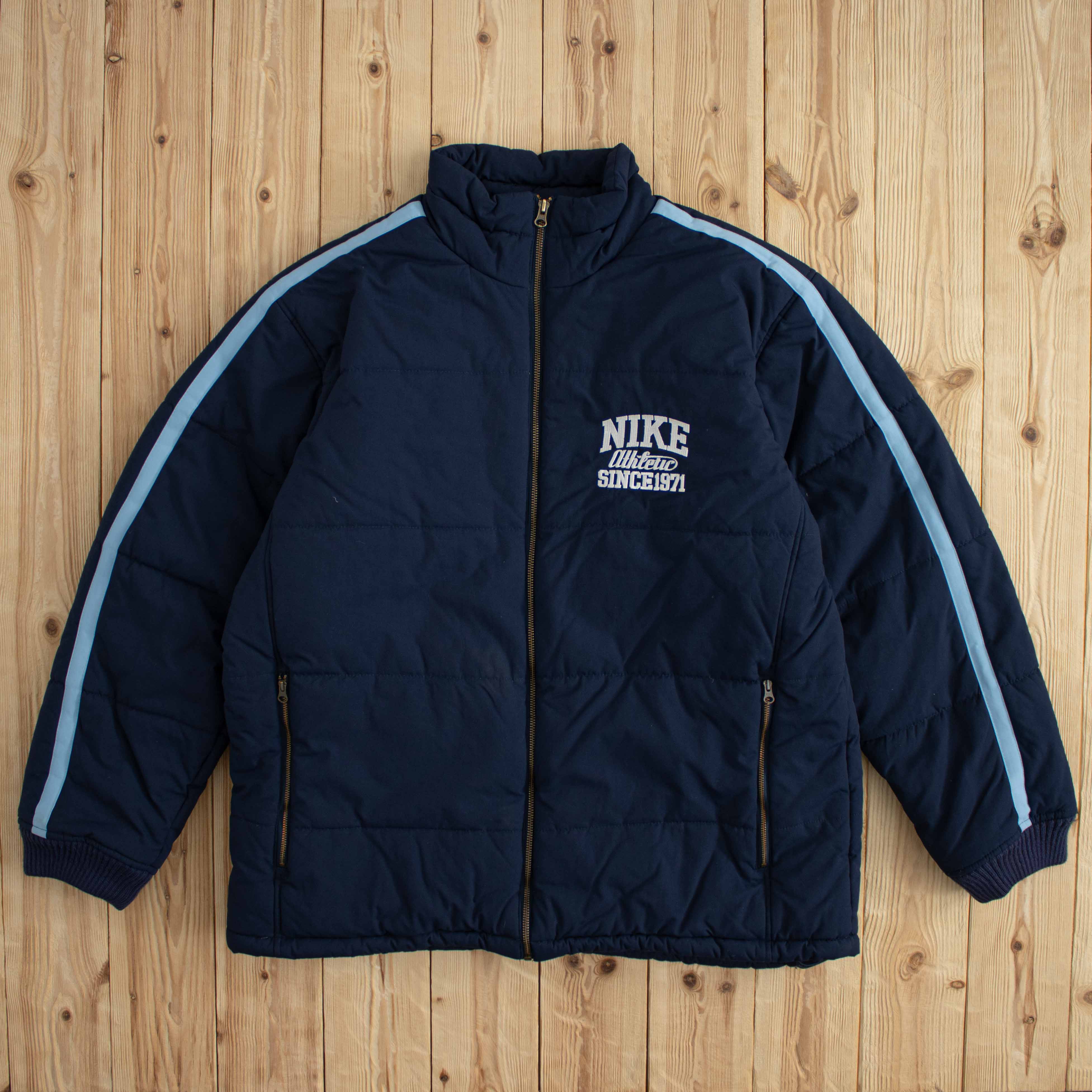 (L) Vintage Nike Athletic Super Heavy Embroidered Puffer Jacket
