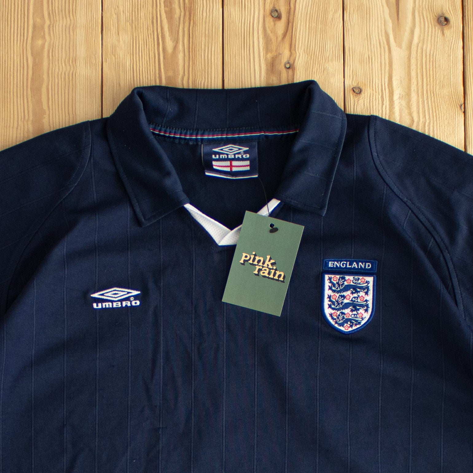 (M) Umbro England Vintage Embroidered T-Shirt Blue