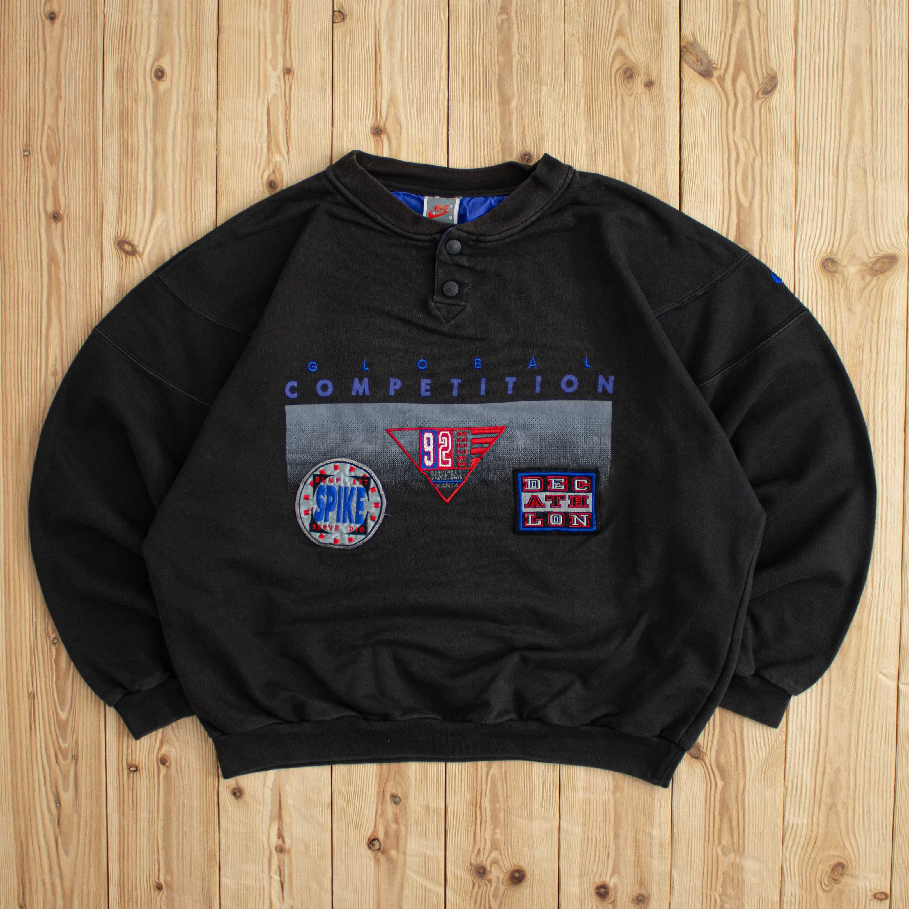 (M) Vintage Nike Global Competition Embroidered Sweatshirt