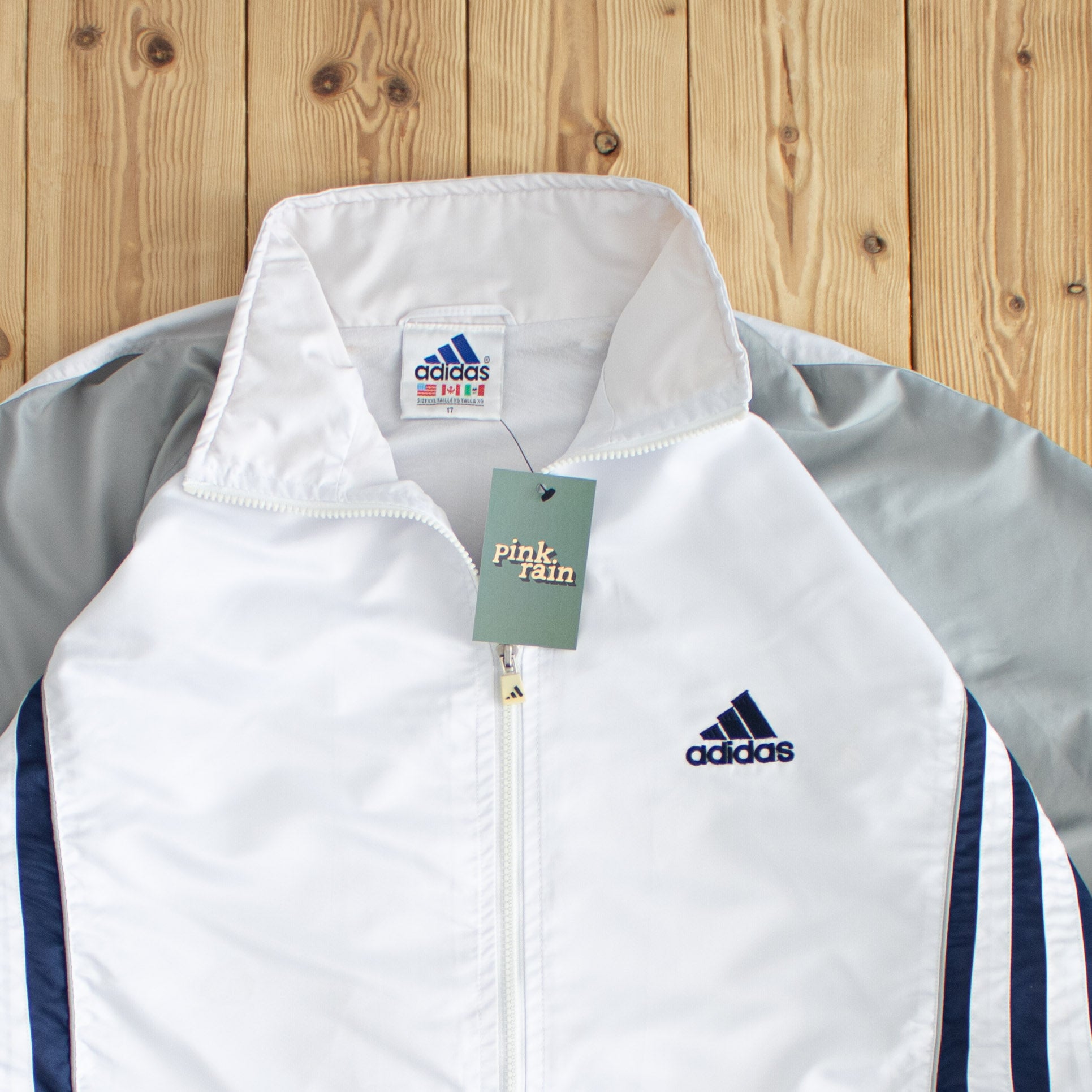 (XL/XXL) Adidas Vintage Essential Embroidered Jacket White