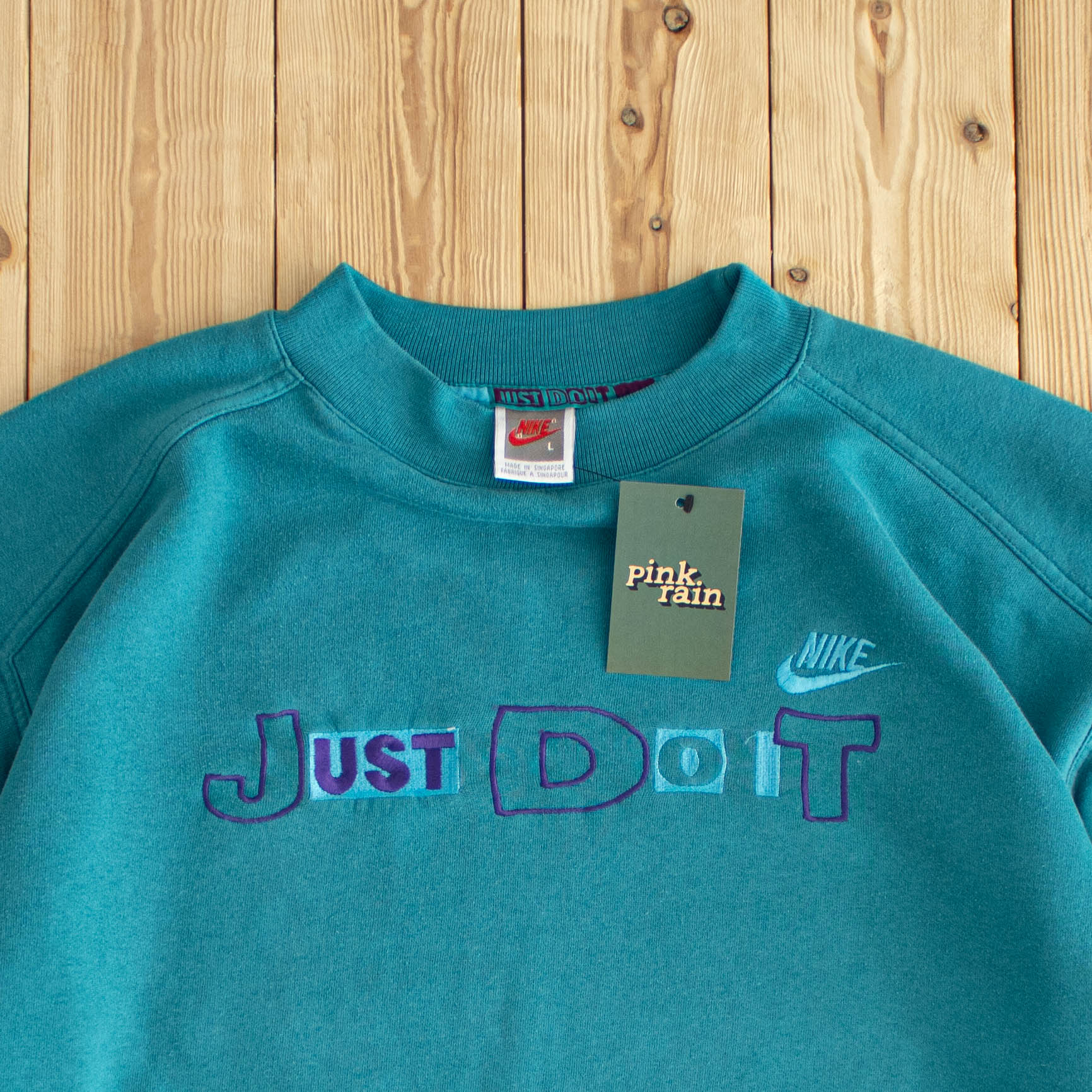 (L) Nike 'Just Do It' Vintage Embroidered Sweatshirt Blue