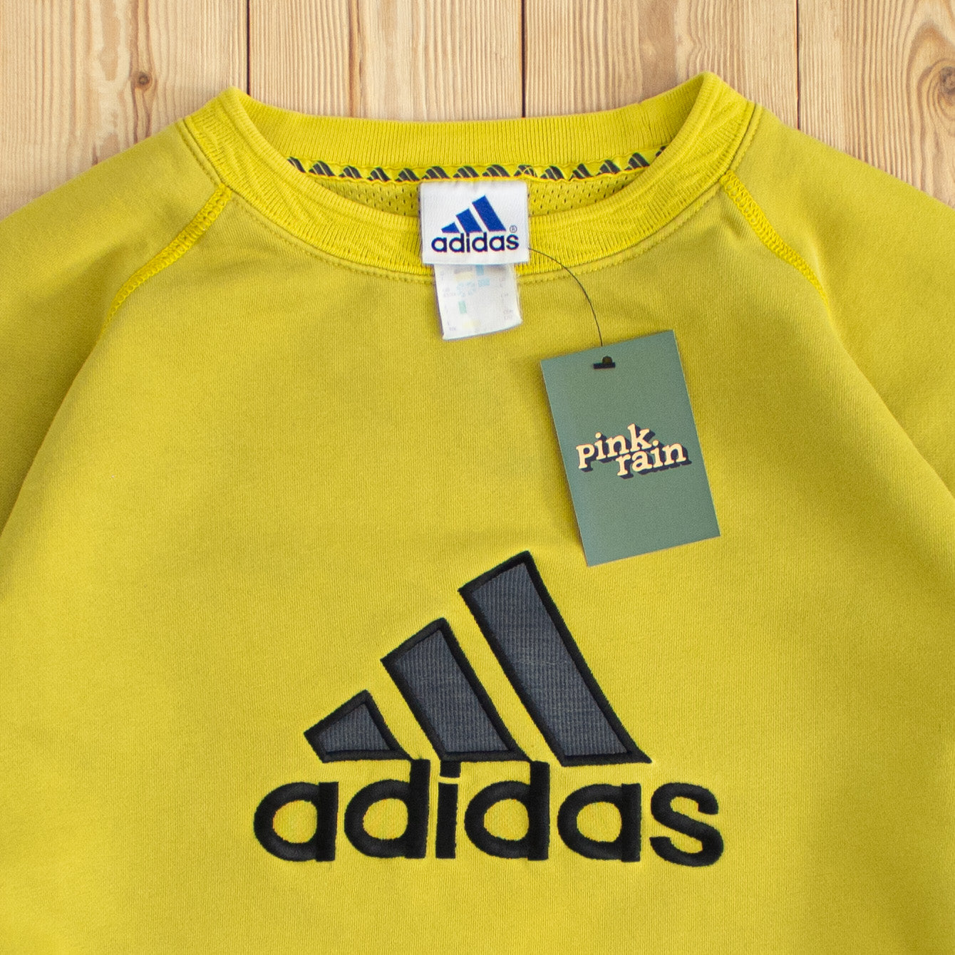 (L) Vintage Adidas Spell Out Embroidered Sweatshirt